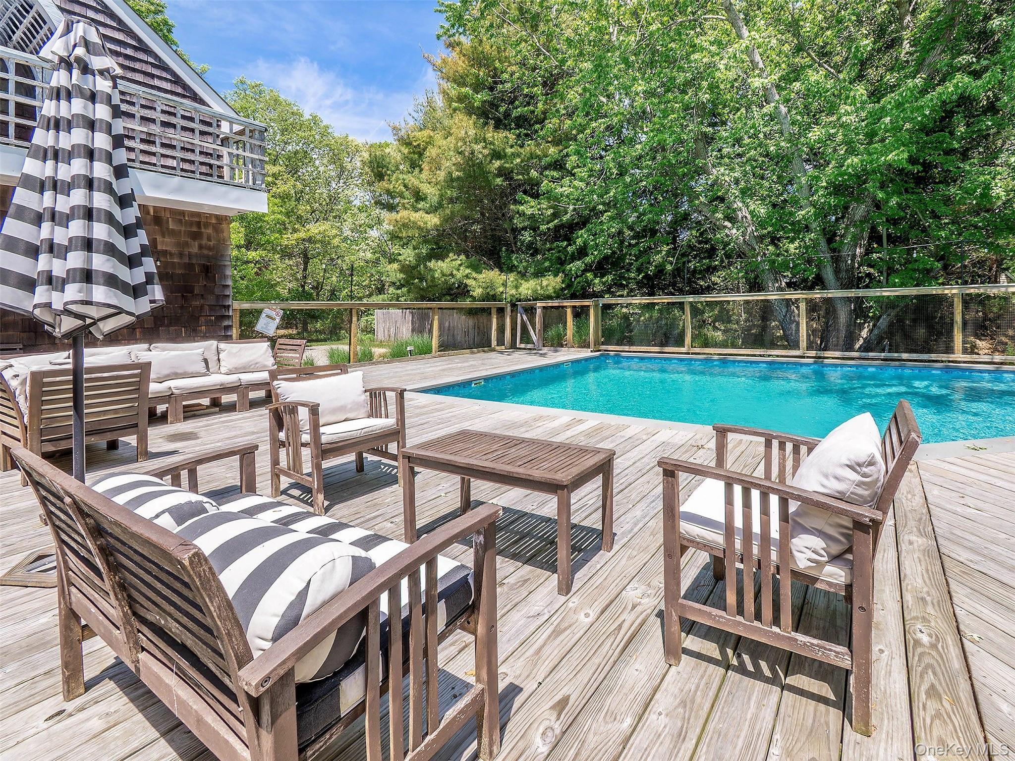 Single Family Old Meeting House Road  Suffolk County, NY 11978, MLS-1005610-29