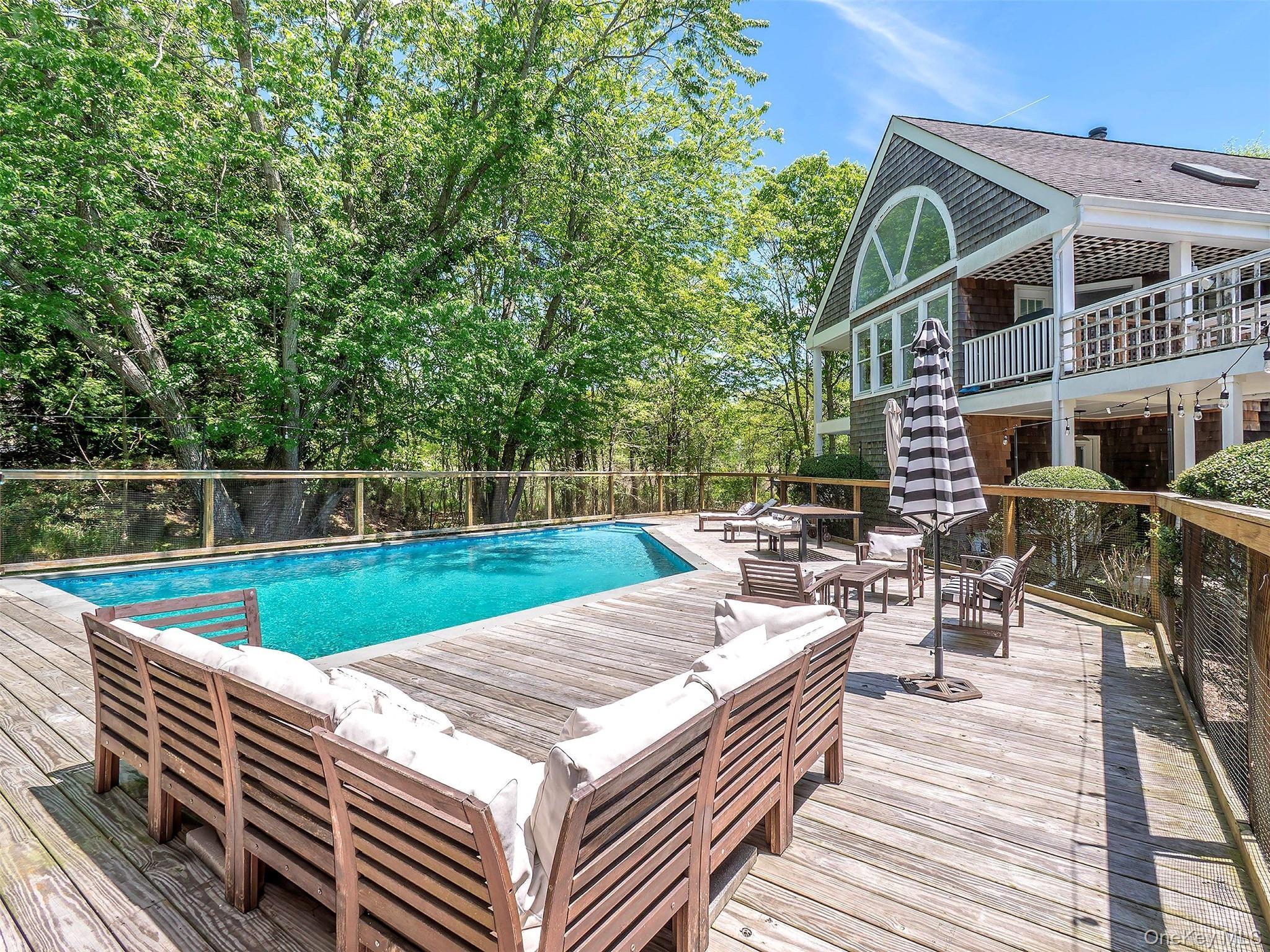 Single Family Old Meeting House Road  Suffolk County, NY 11978, MLS-1005610-30