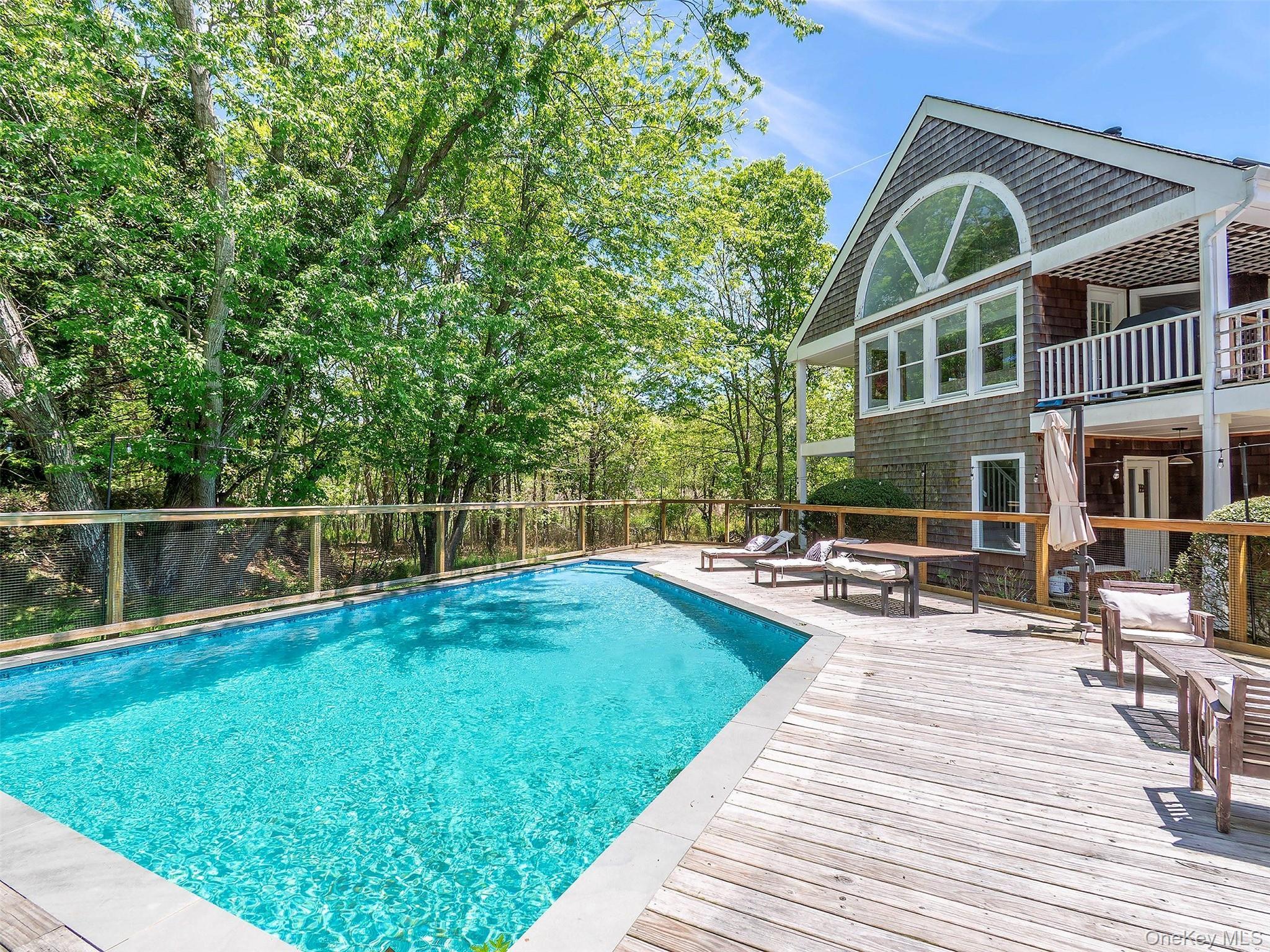 Single Family Old Meeting House Road  Suffolk County, NY 11978, MLS-1005610-31