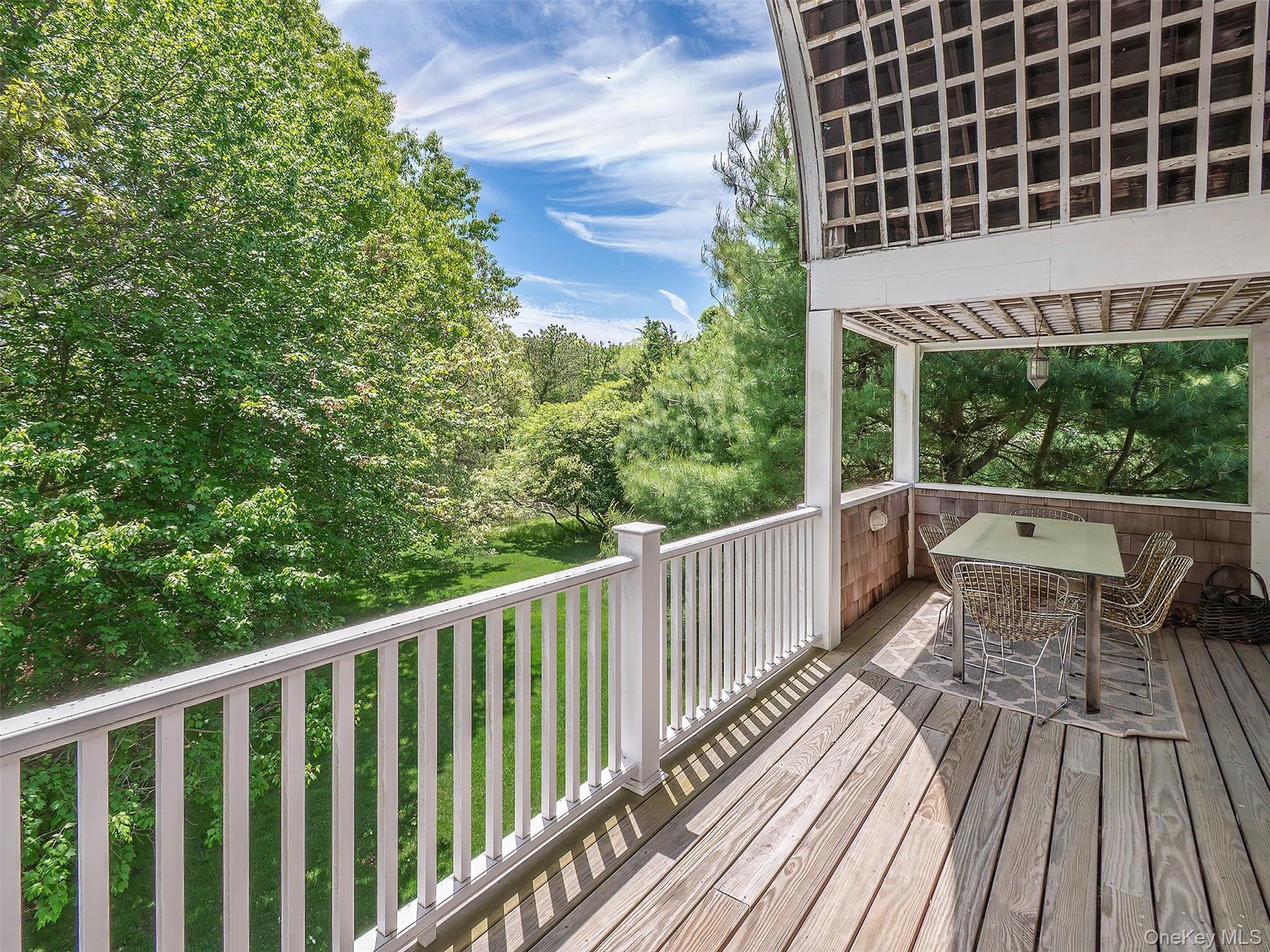 Single Family Old Meeting House Road  Suffolk County, NY 11978, MLS-1005610-32