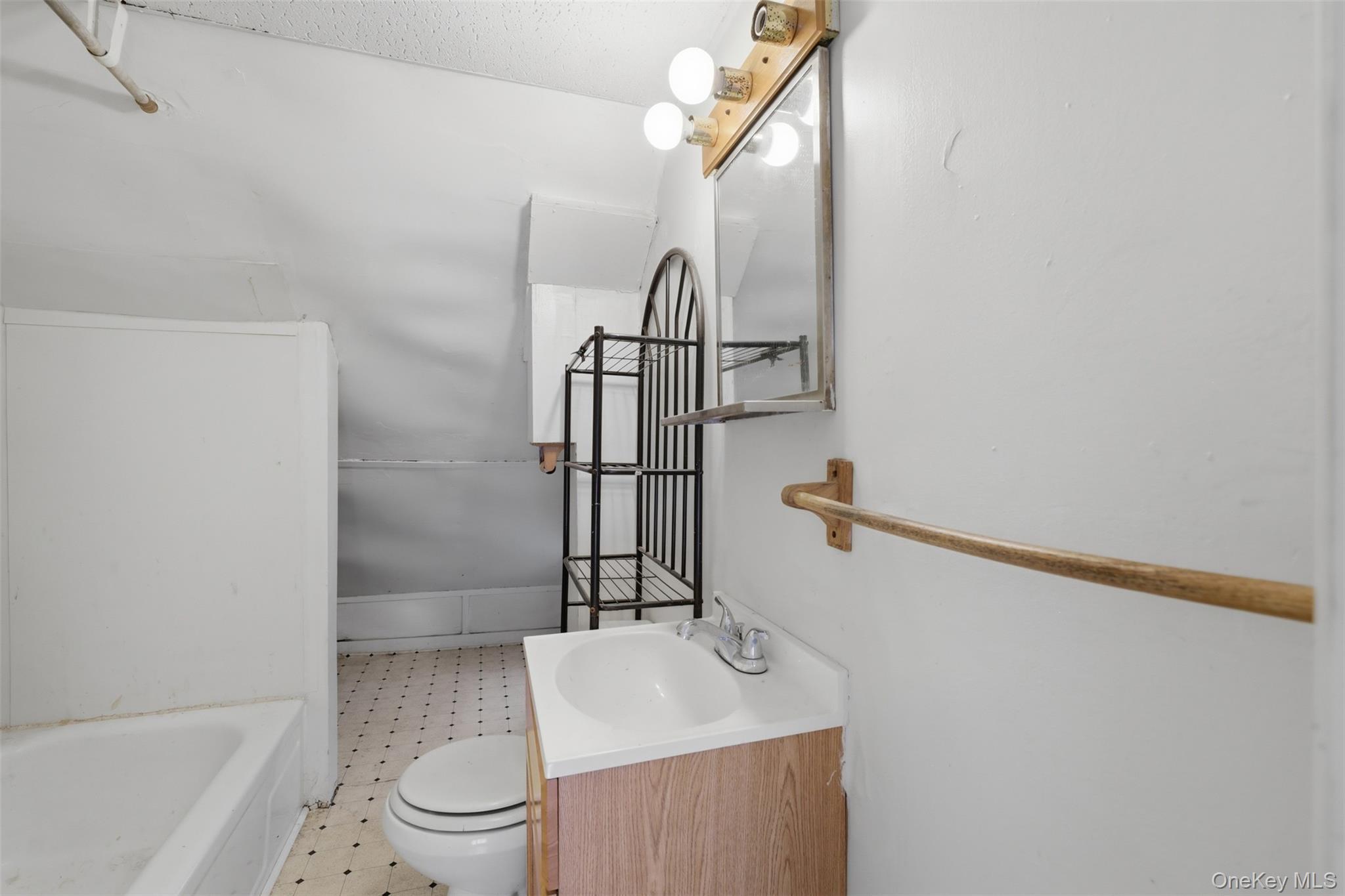 Single Family Ulster Avenue Orange County, NY 12586, MLS-1005615-13