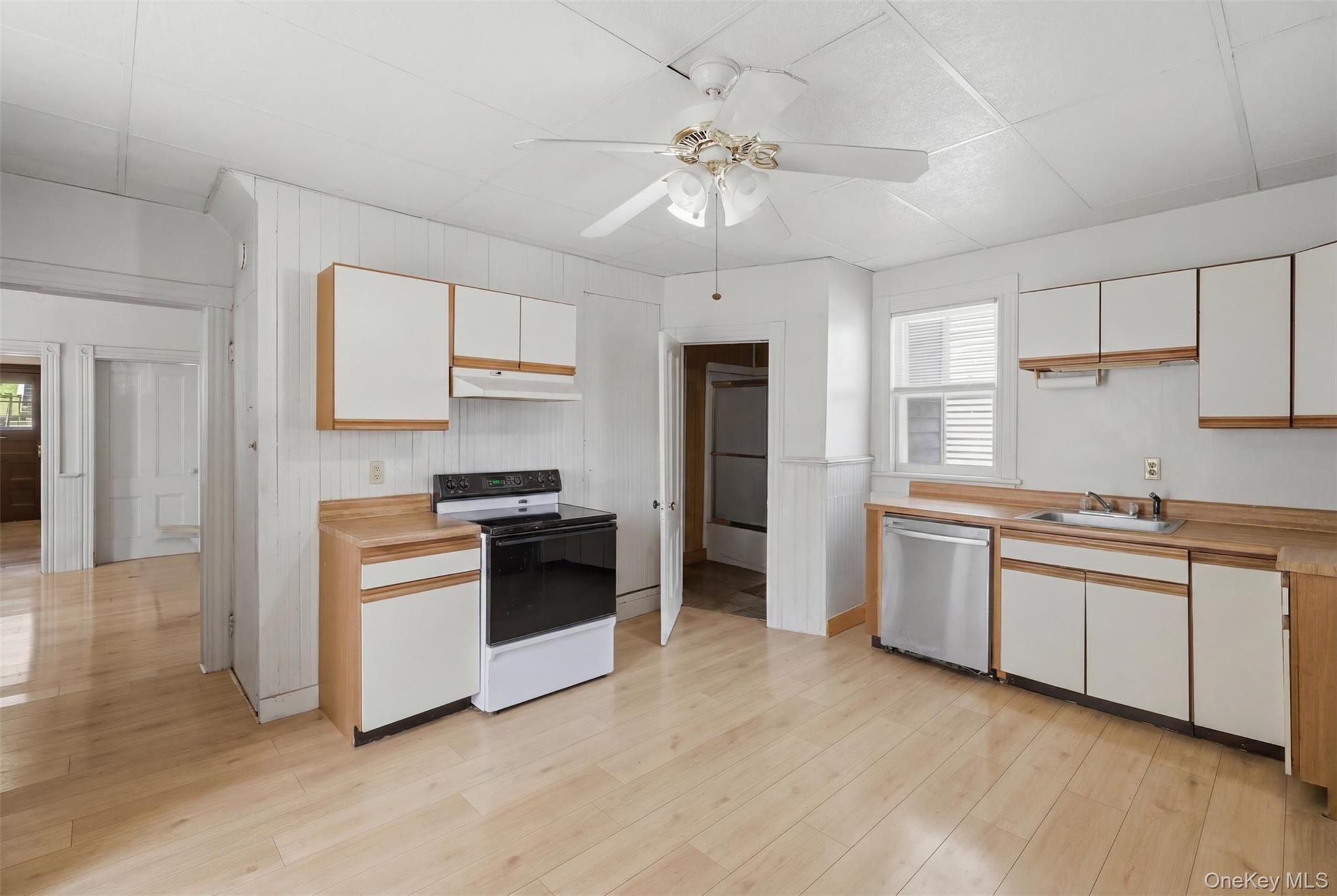 Single Family Ulster Avenue Orange County, NY 12586, MLS-1005615-28