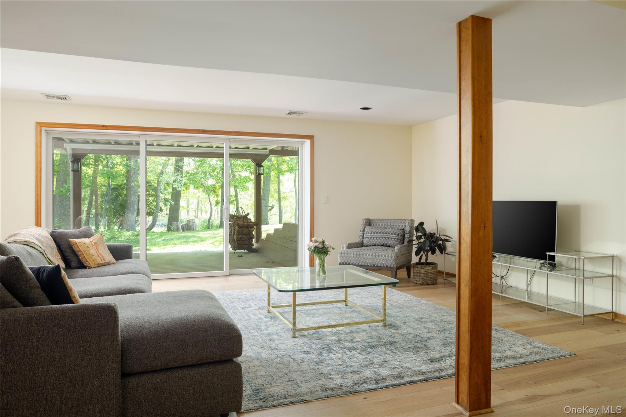 Single Family New Suffolk Avenue Suffolk County, NY 11935, MLS-1005646-13