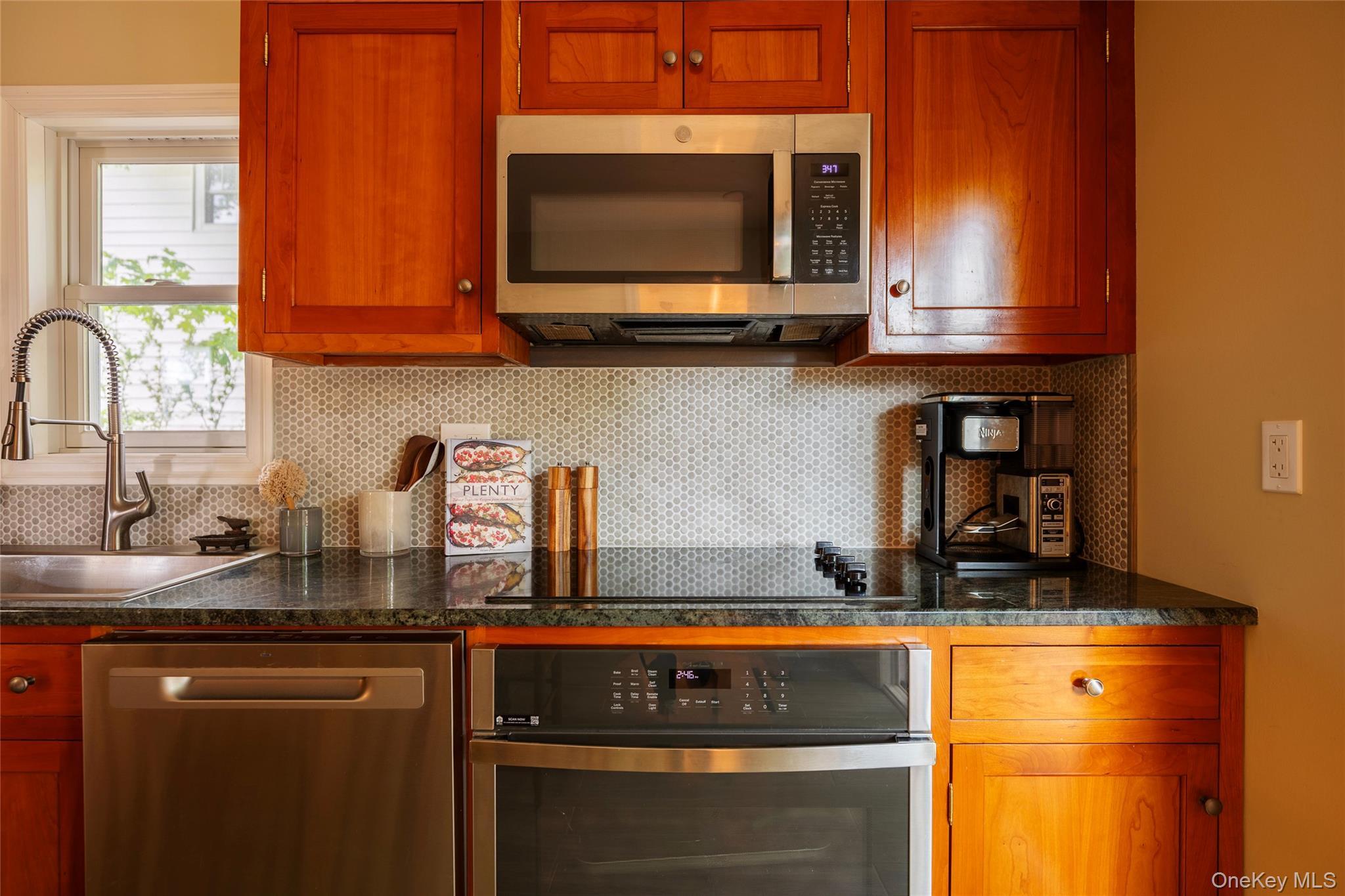 Single Family Clifton Avenue  Ulster County, NY 12401, MLS-1005657-6