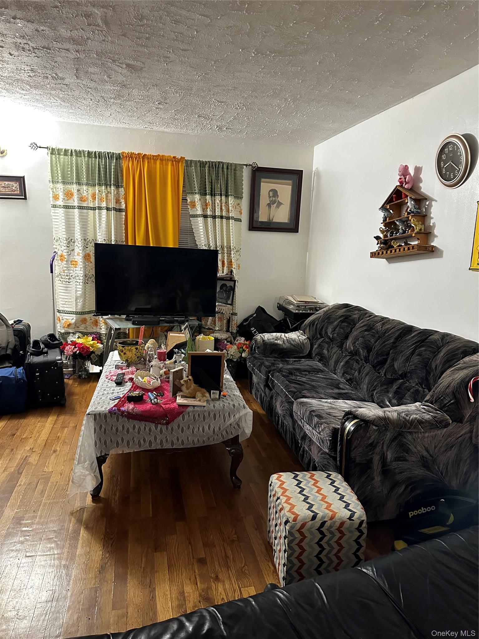 Single Family Paulding  Bronx, NY 10469, MLS-1005674-22