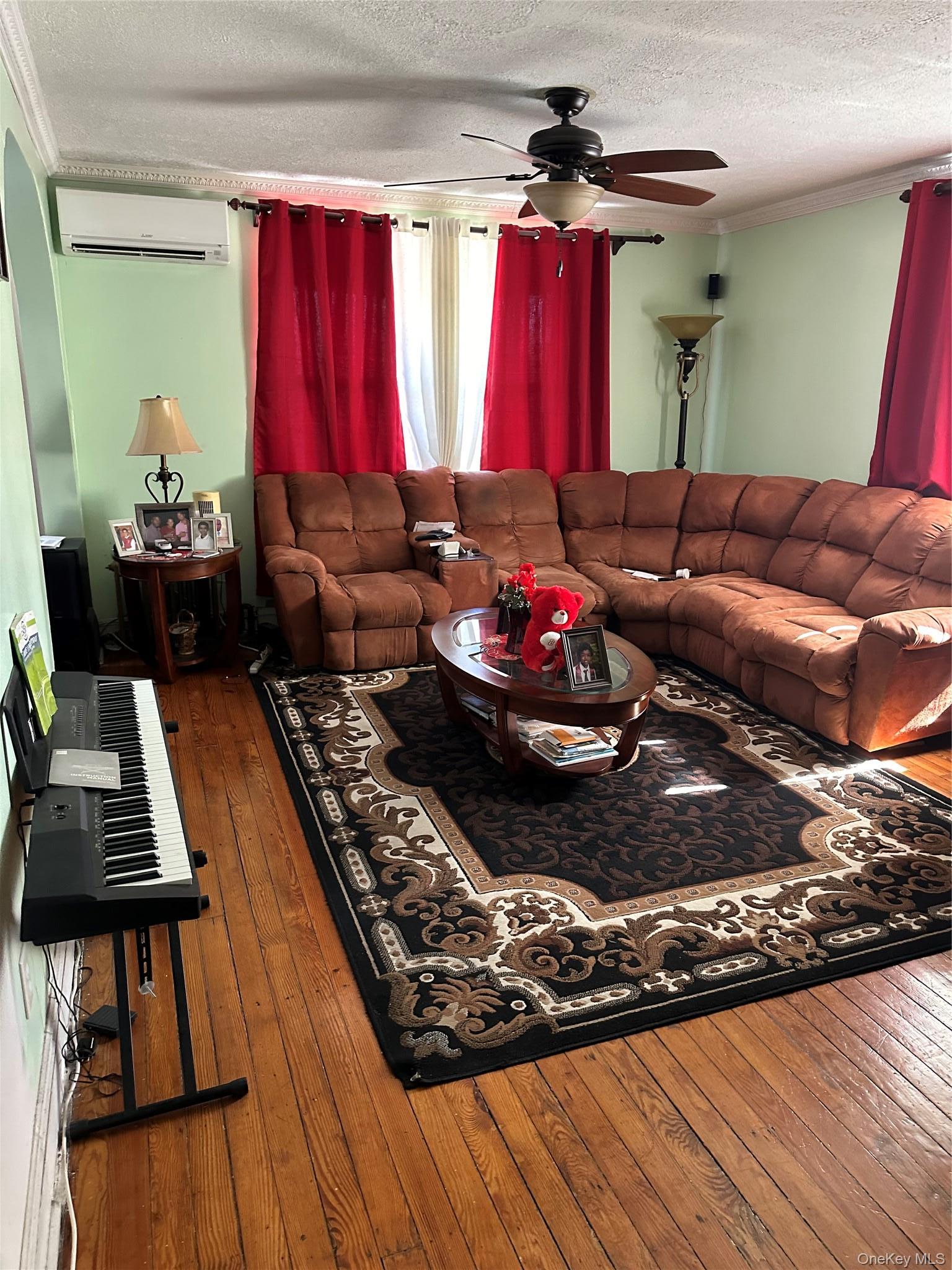 Single Family Paulding  Bronx, NY 10469, MLS-1005674-9