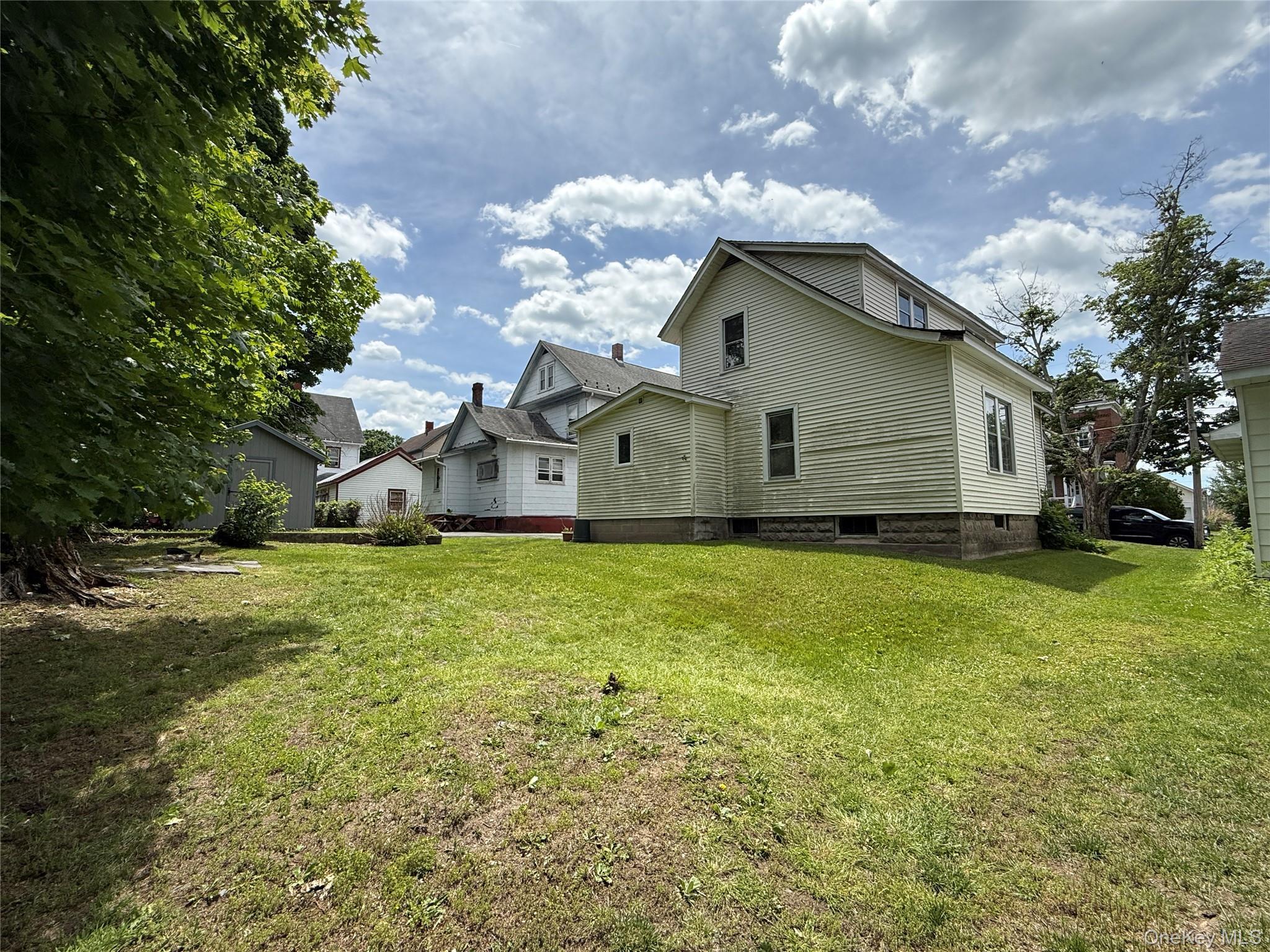 Single Family White Orange County, NY 12771, MLS-1005711-16