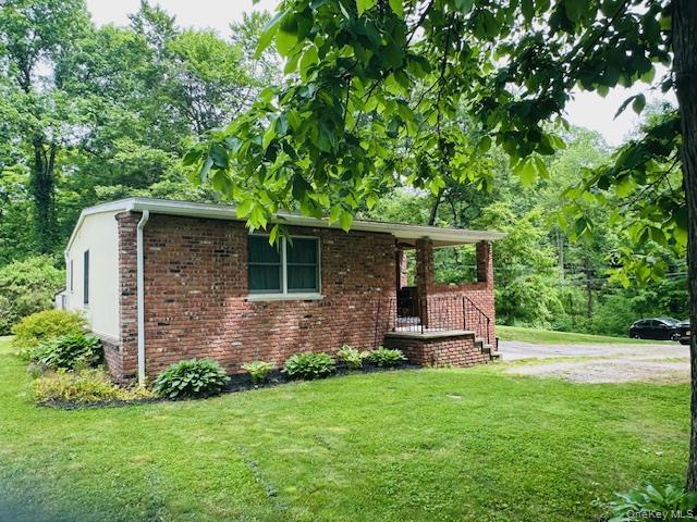 Single Family Roanoke Putnam County, NY 12563, MLS-1005721-25