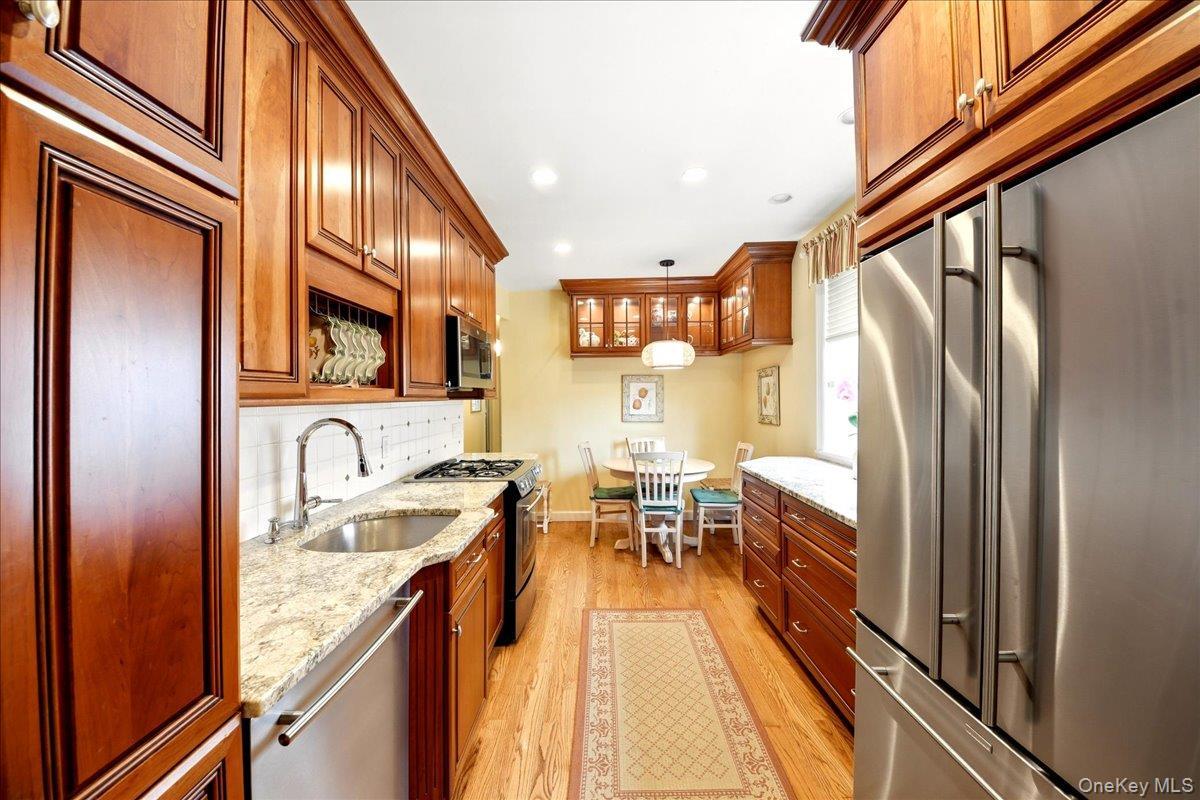Single Family Yates  Bronx, NY 10461, MLS-1005757-10