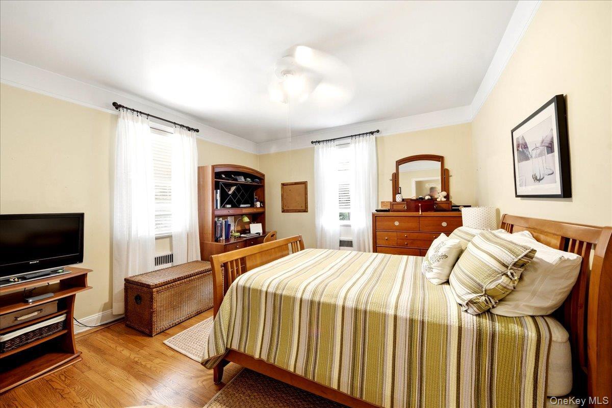 Single Family Yates  Bronx, NY 10461, MLS-1005757-13