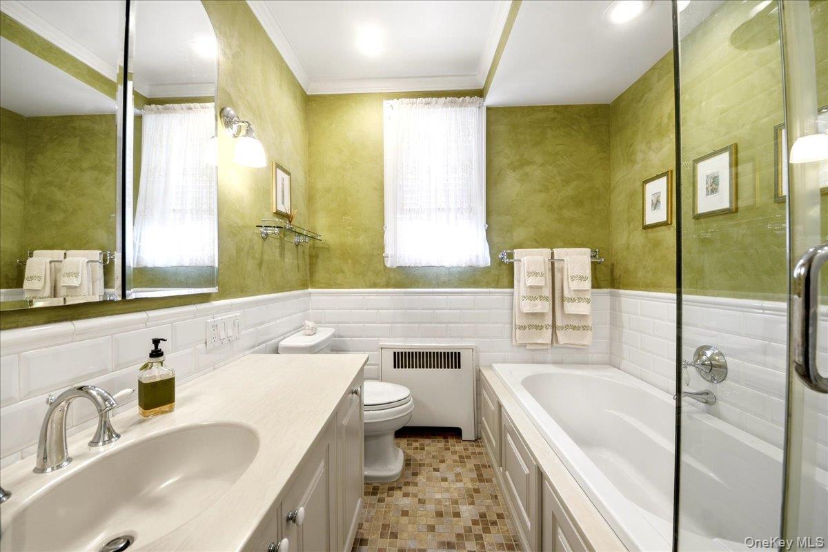 Single Family Yates  Bronx, NY 10461, MLS-1005757-19
