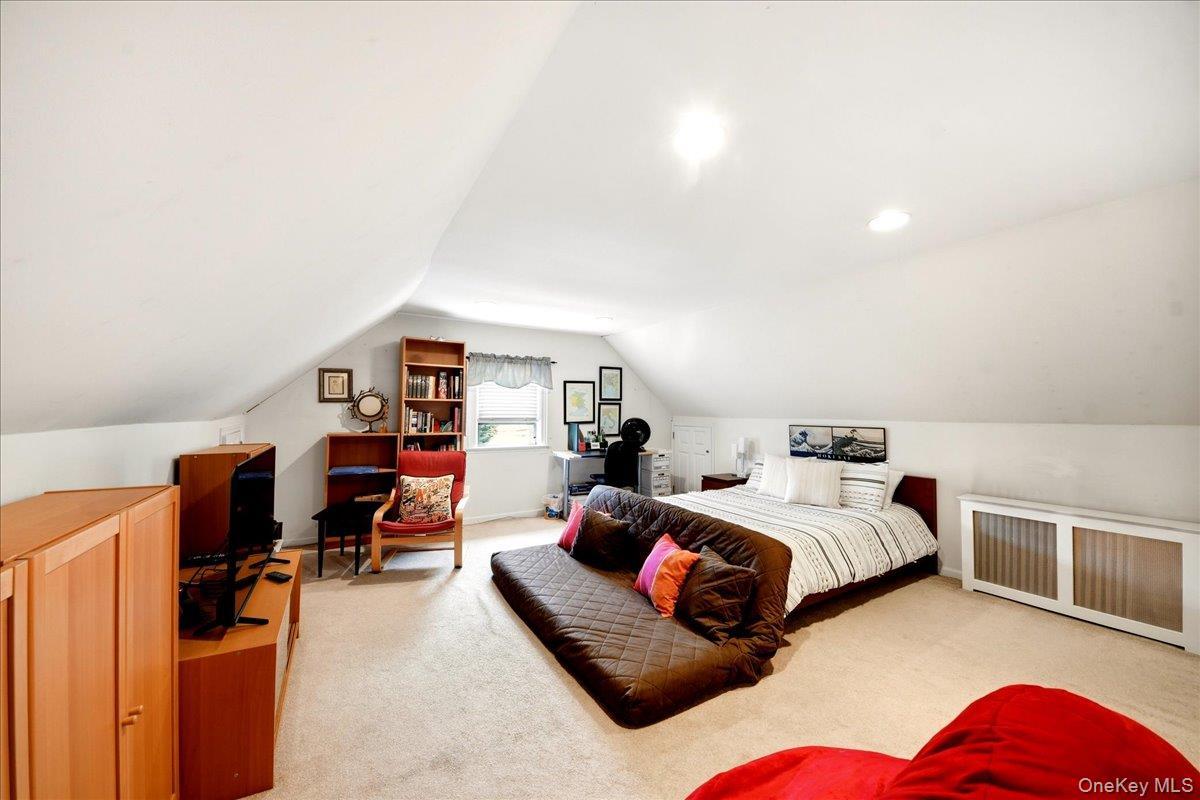 Single Family Yates  Bronx, NY 10461, MLS-1005757-23