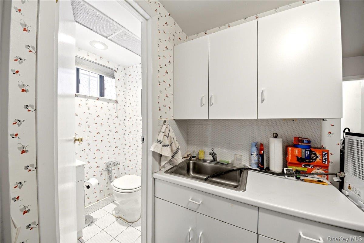 Single Family Yates  Bronx, NY 10461, MLS-1005757-26