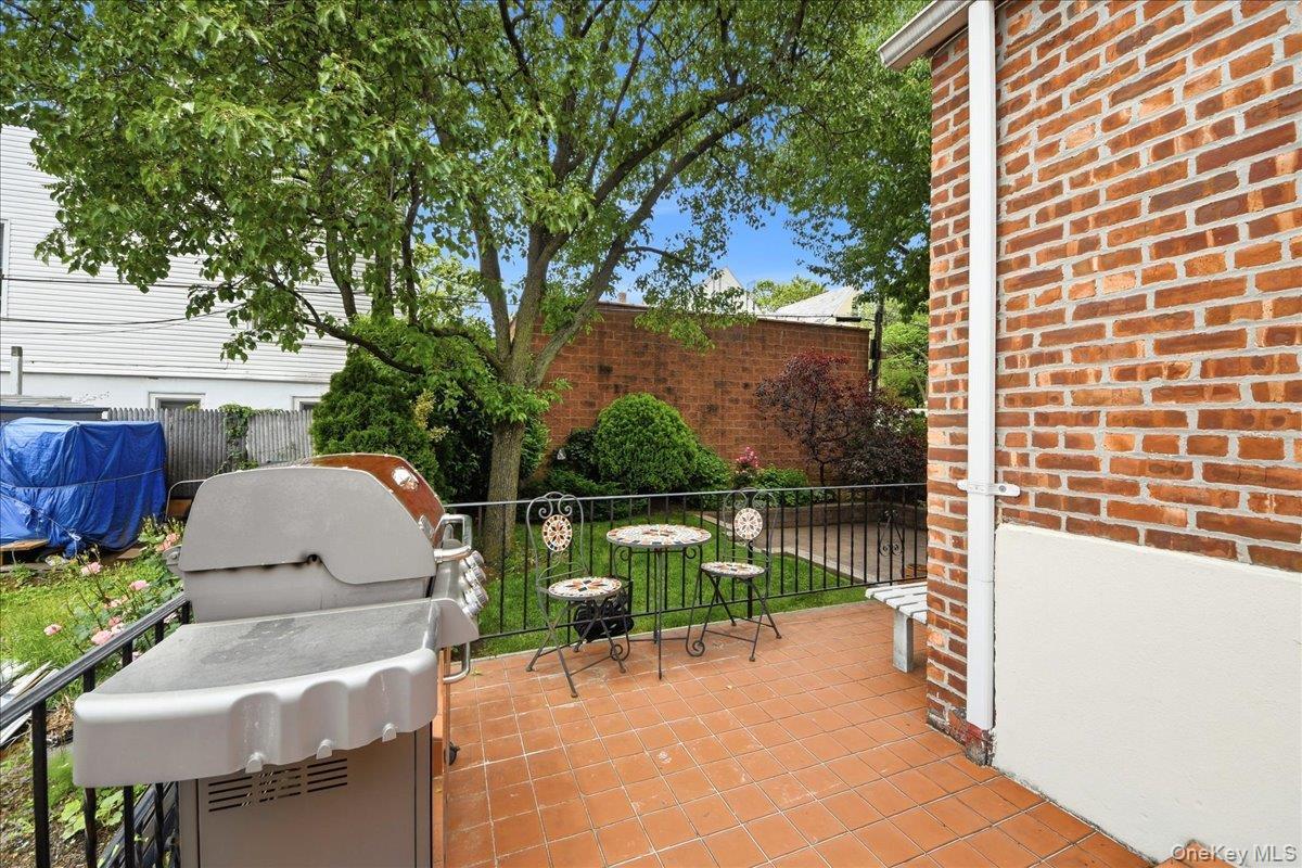Single Family Yates  Bronx, NY 10461, MLS-1005757-30