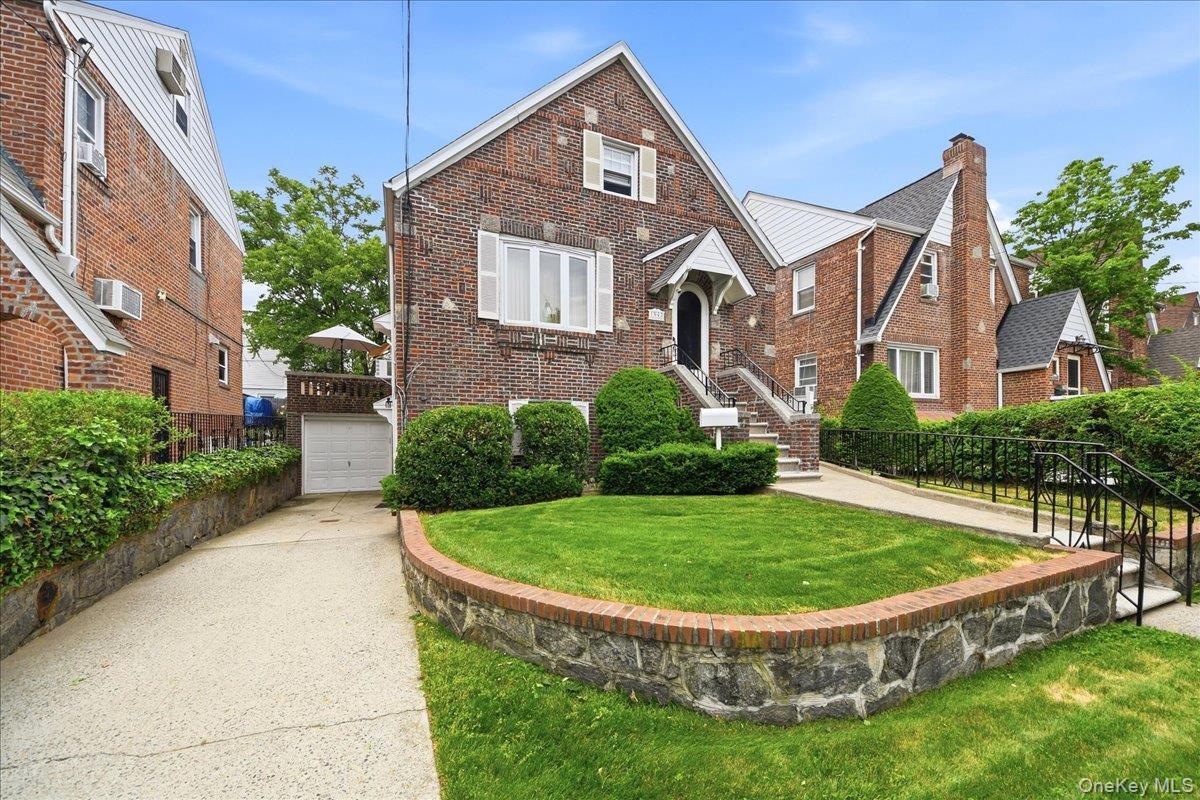 Single Family Yates  Bronx, NY 10461, MLS-1005757-32