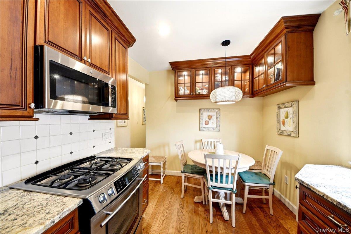 Single Family Yates  Bronx, NY 10461, MLS-1005757-9