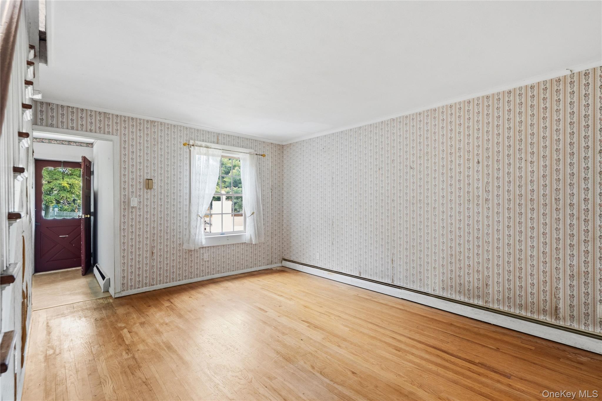 Single Family Russett Lane Suffolk County, NY 11739, MLS-1005761-13