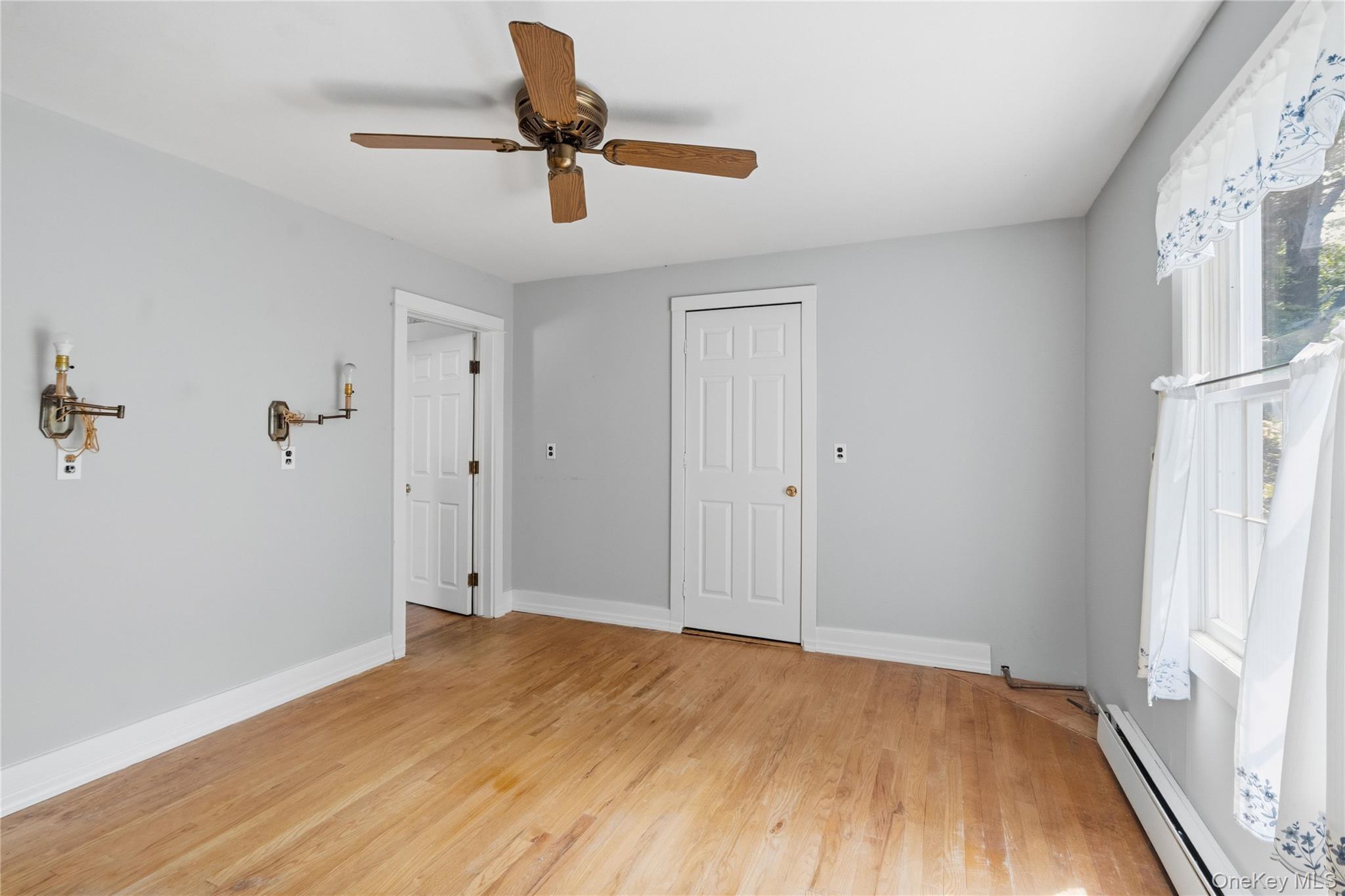 Single Family Russett Lane Suffolk County, NY 11739, MLS-1005761-15