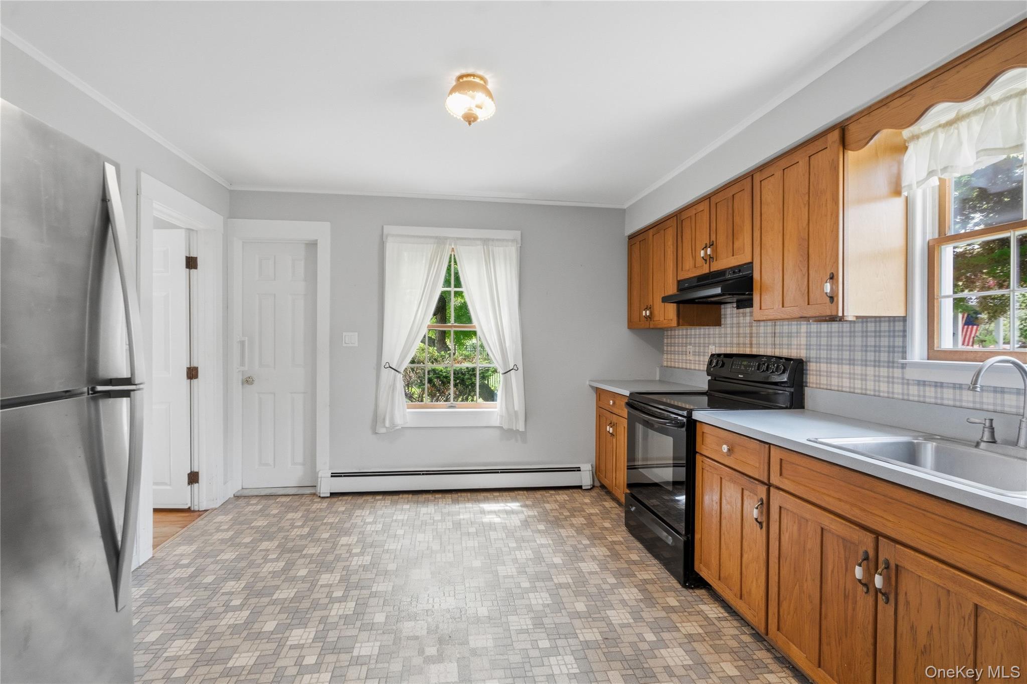 Single Family Russett Lane Suffolk County, NY 11739, MLS-1005761-27