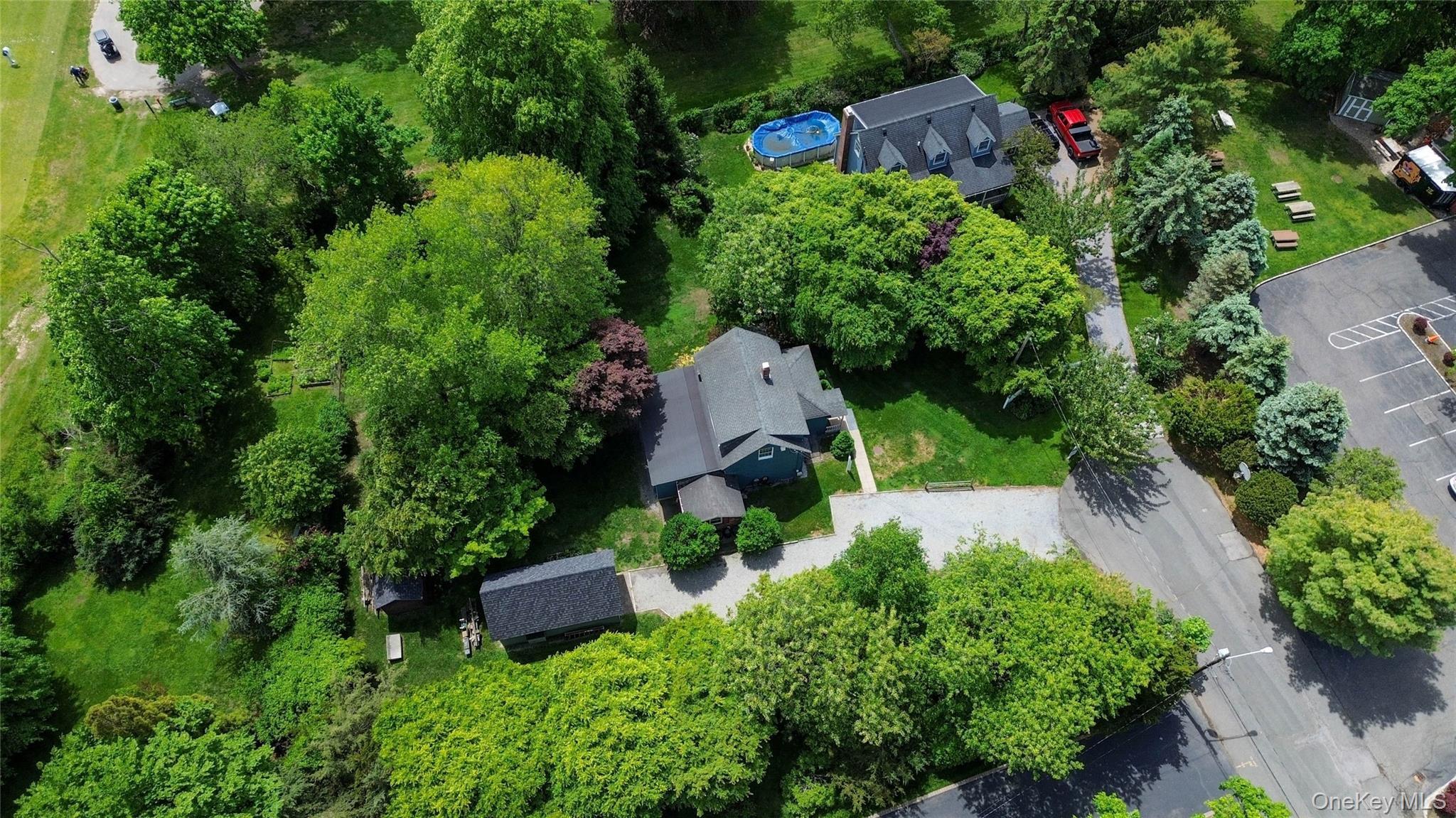 Single Family Russett Lane  Suffolk County, NY 11739, MLS-1005761-50