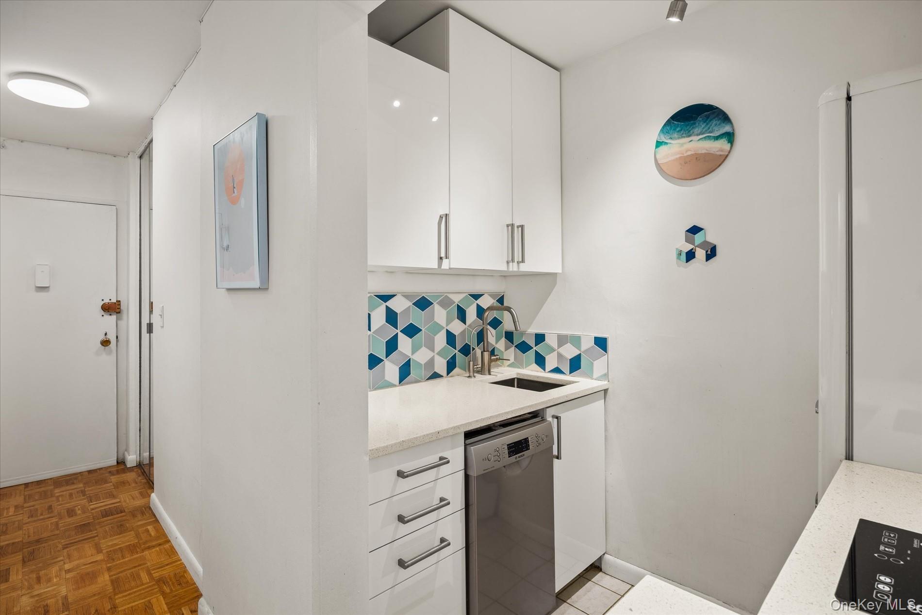 Coop 215  Manhattan, NY 10034, MLS-1005779-7