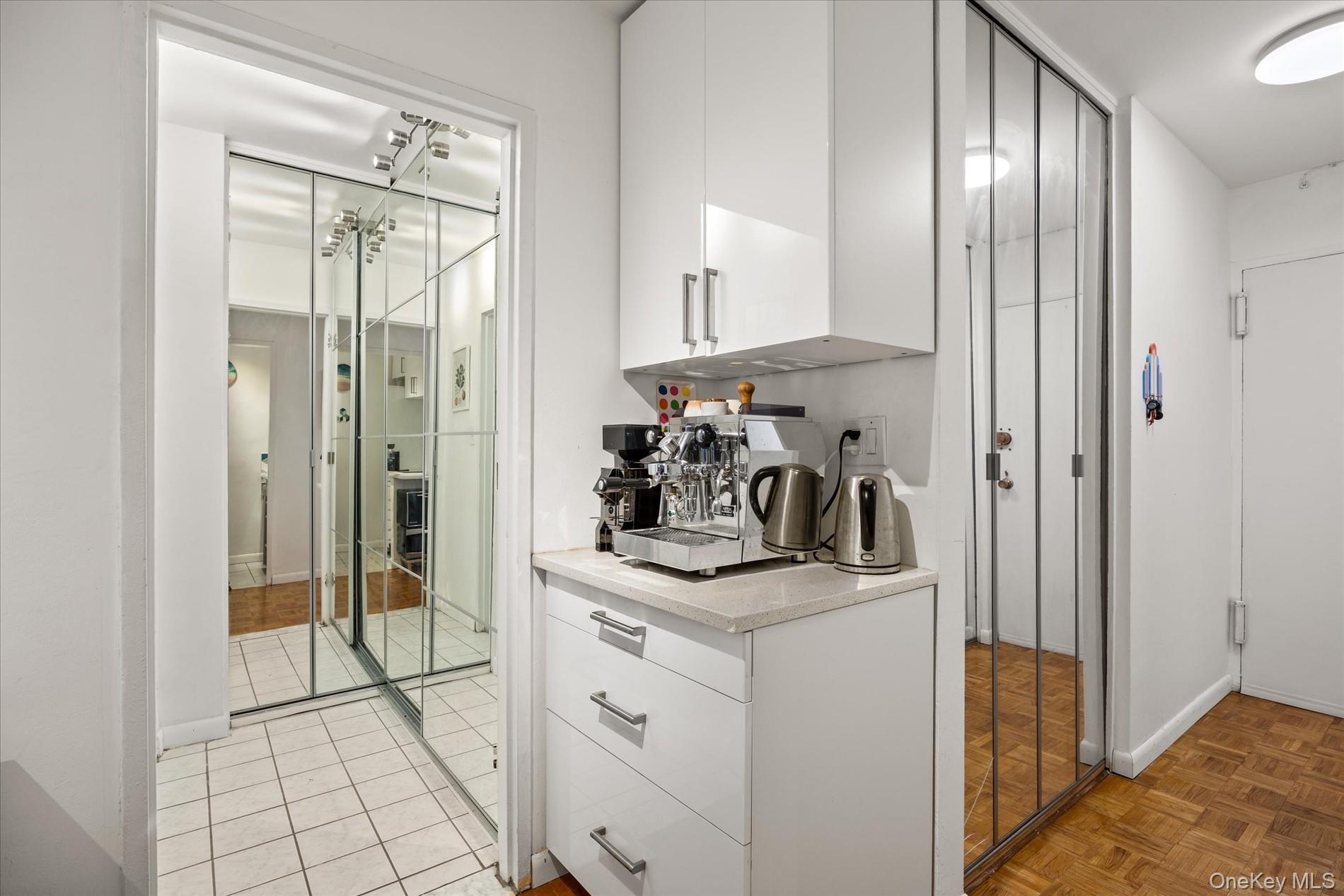 Coop 215  Manhattan, NY 10034, MLS-1005779-8