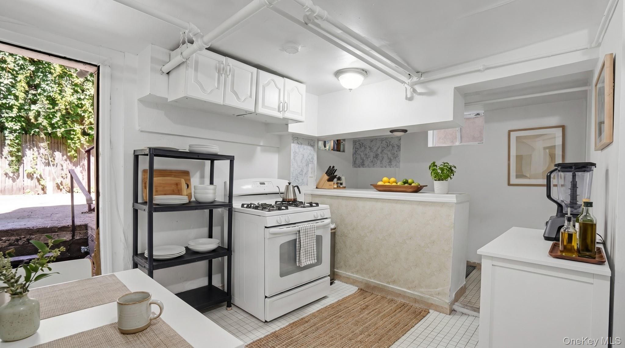 Single Family Briggs Avenue  Bronx, NY 10458, MLS-1005802-18