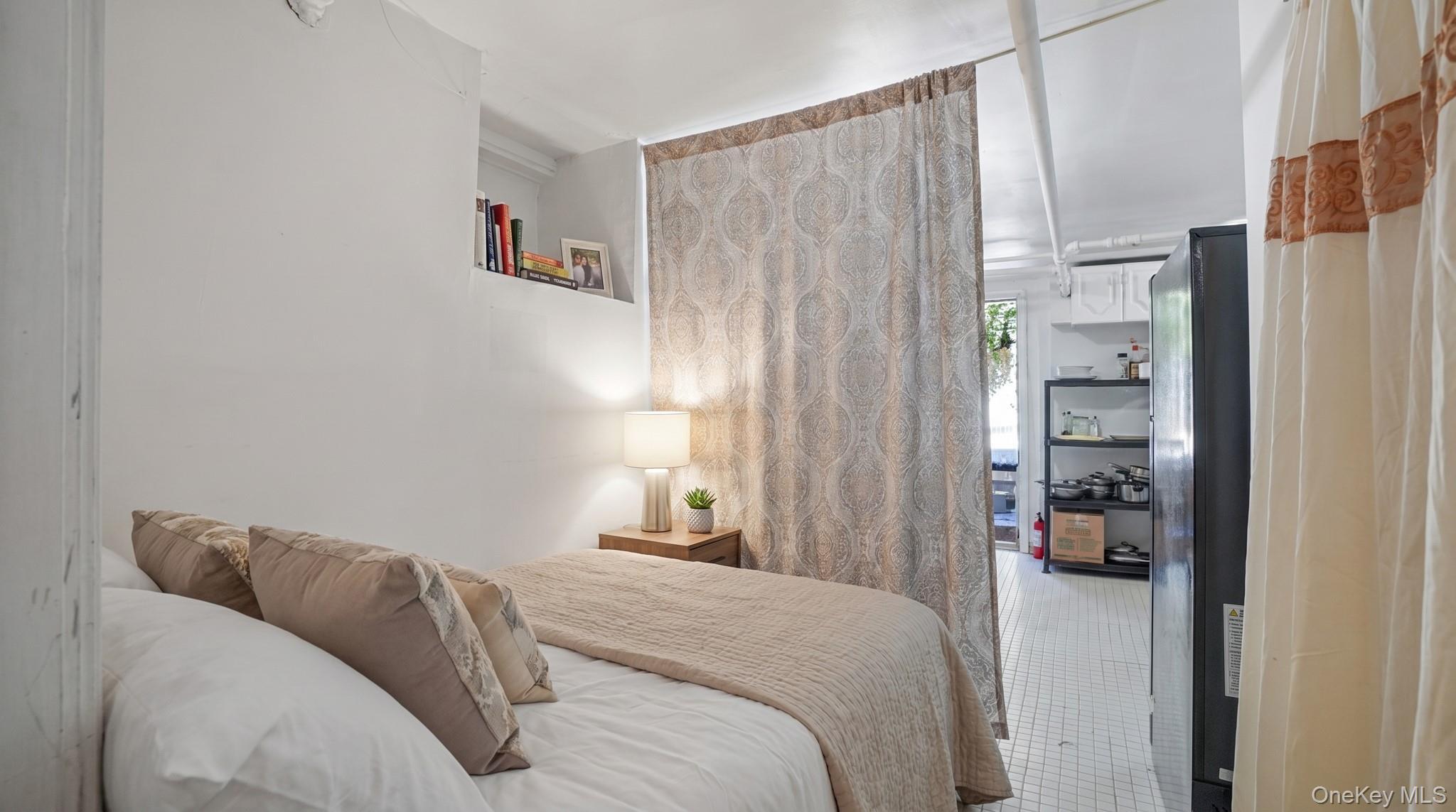Single Family Briggs Avenue  Bronx, NY 10458, MLS-1005802-24