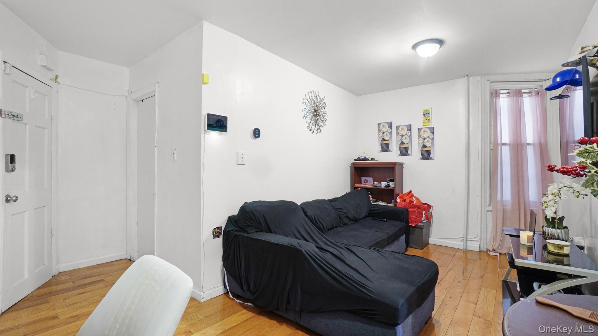 Single Family Briggs Avenue  Bronx, NY 10458, MLS-1005802-5