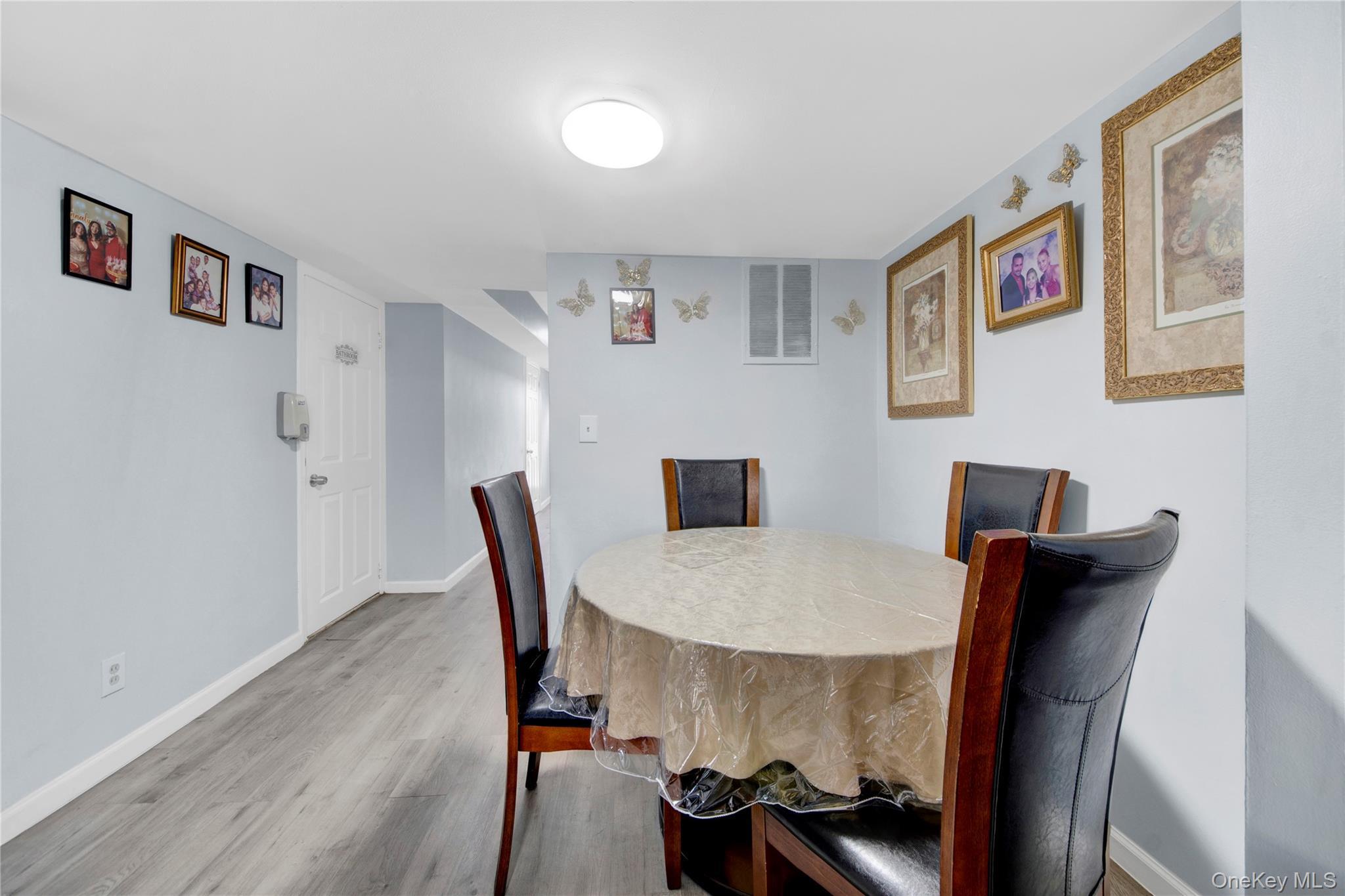 Single Family Torry Avenue Bronx, NY 10473, MLS-1005811-17