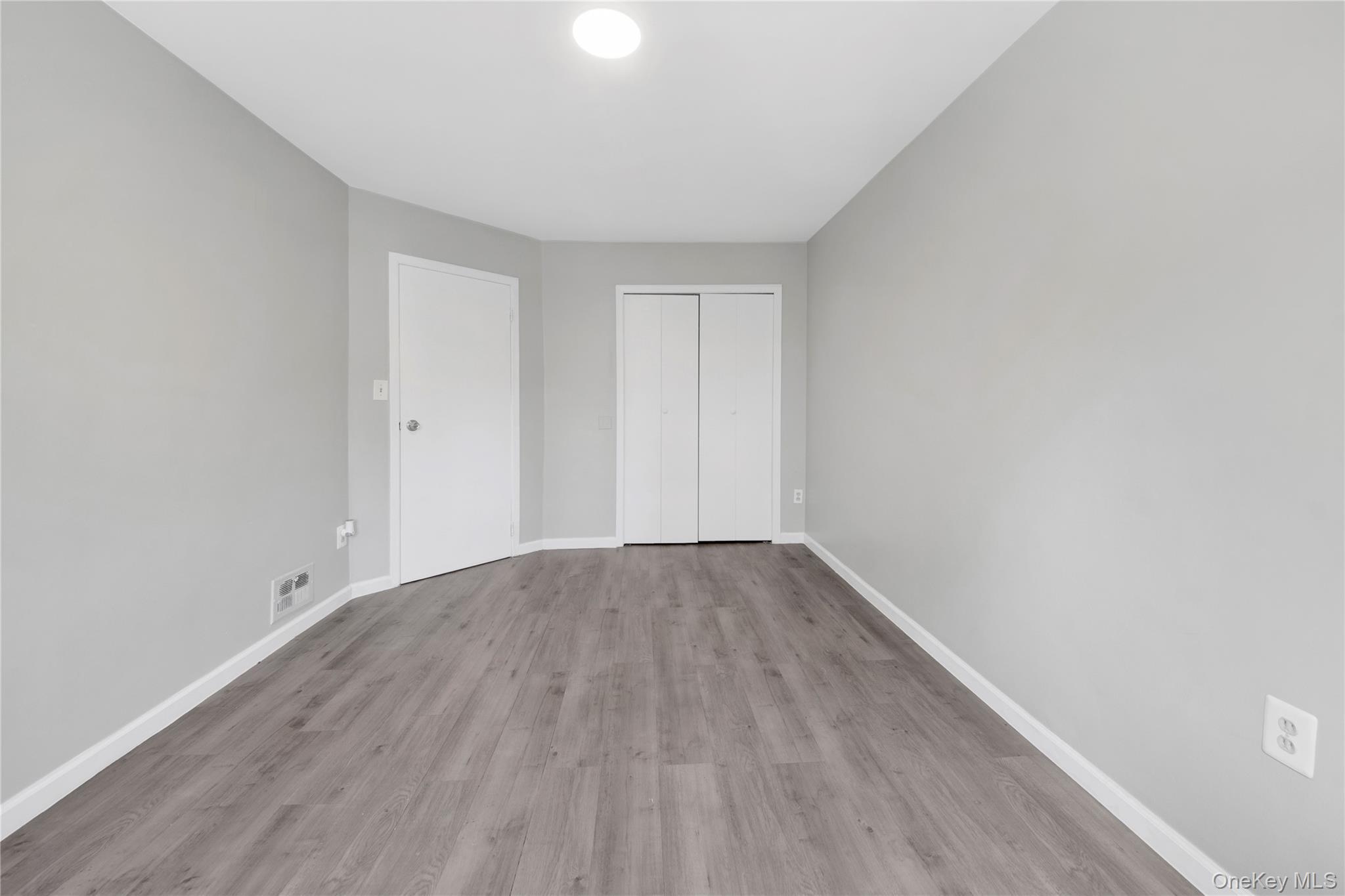 Single Family Torry Avenue Bronx, NY 10473, MLS-1005811-23