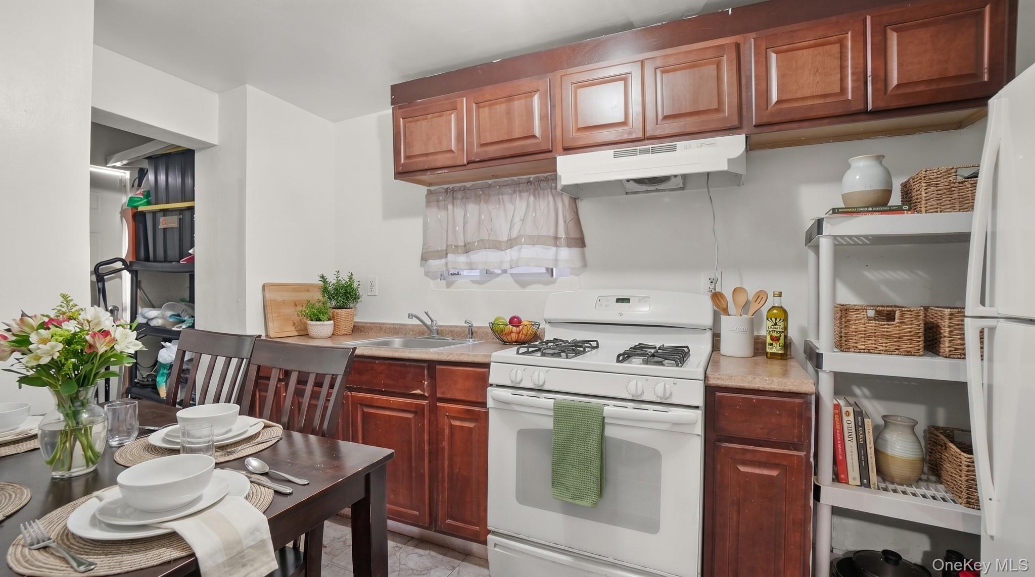 Single Family Briggs  Bronx, NY 10458, MLS-1005827-14