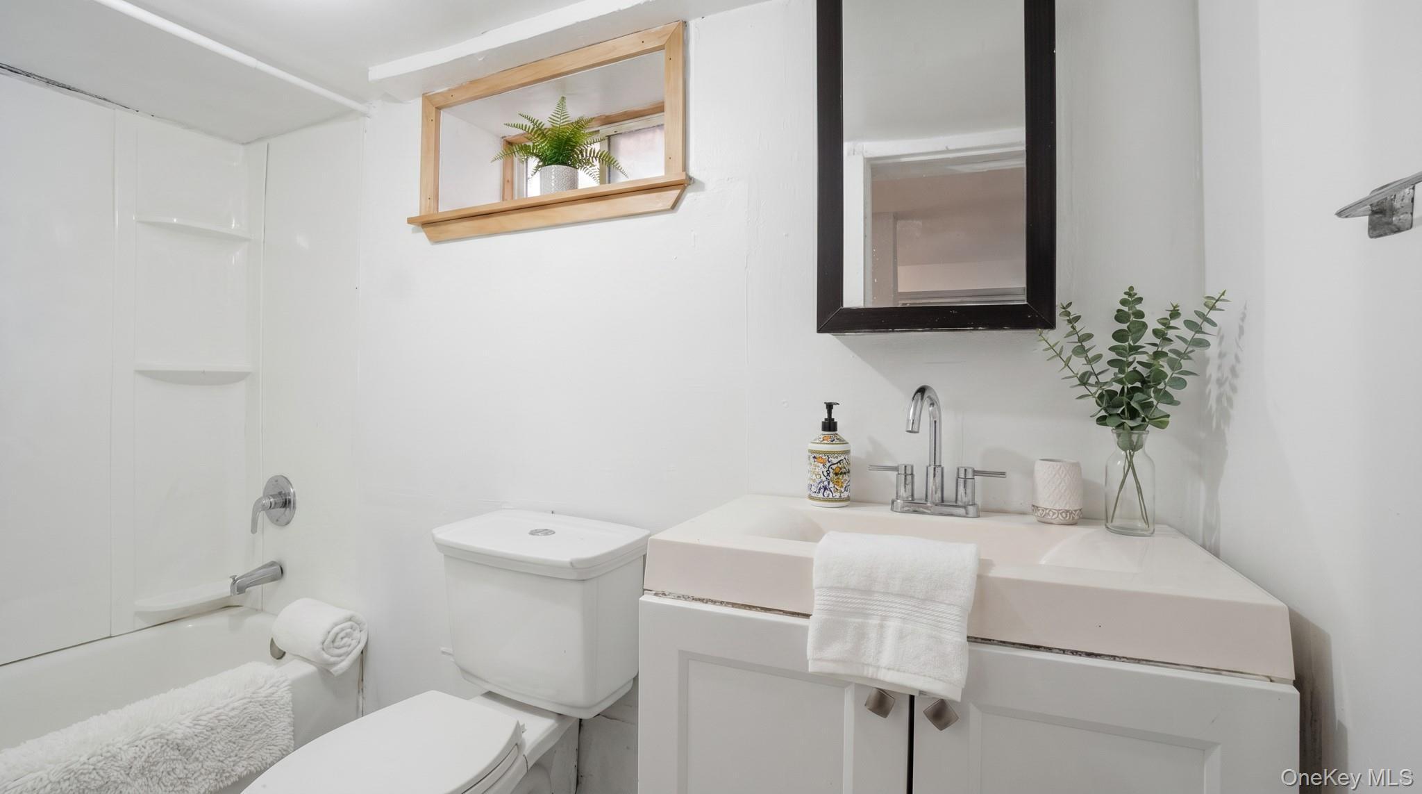 Single Family Briggs  Bronx, NY 10458, MLS-1005827-17