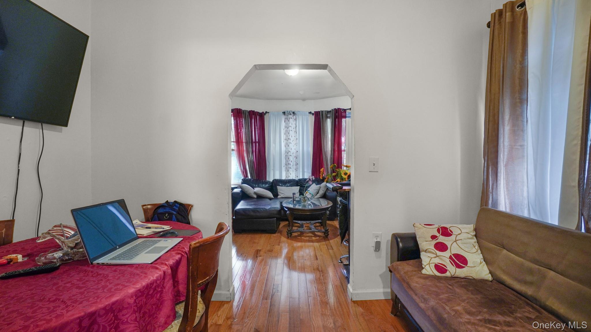 Single Family Briggs  Bronx, NY 10458, MLS-1005827-26