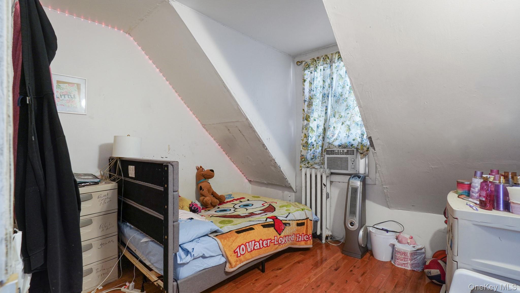 Single Family Briggs  Bronx, NY 10458, MLS-1005827-28