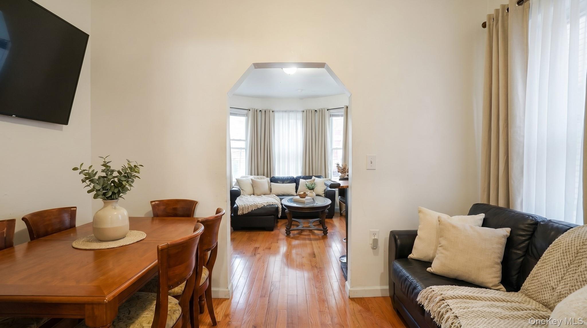 Single Family Briggs  Bronx, NY 10458, MLS-1005827-9