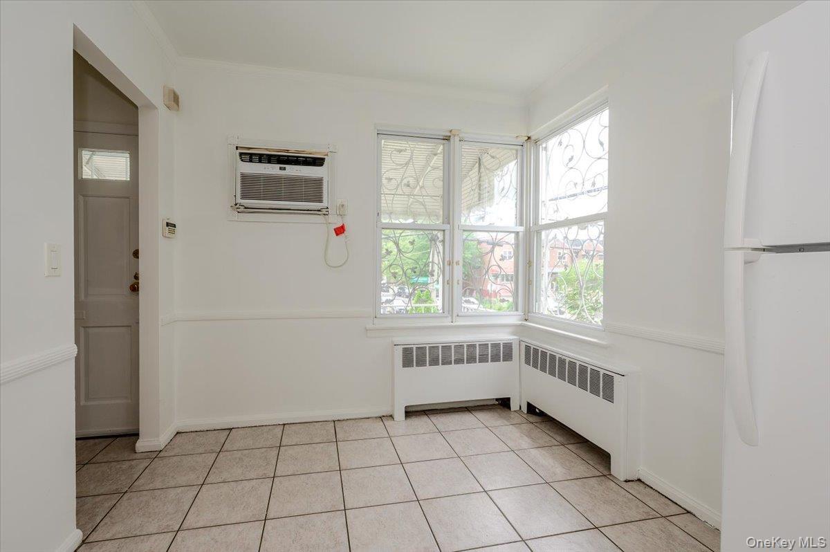 Single Family Rhinelander Bronx, NY 10461, MLS-1005844-12