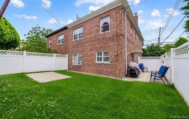 Single Family Rhinelander Bronx, NY 10461, MLS-1005844-28