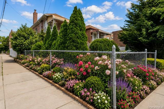 Single Family Rhinelander Bronx, NY 10461, MLS-1005844-31