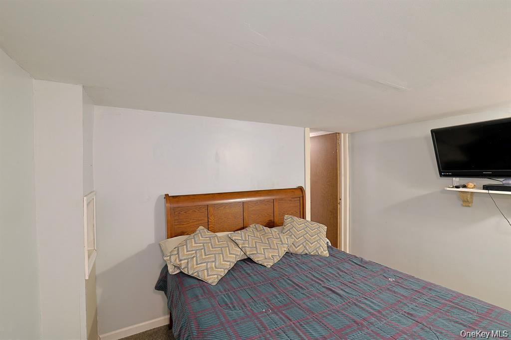 Single Family Oakridge Road  Ulster County, NY 12435, MLS-1005899-14