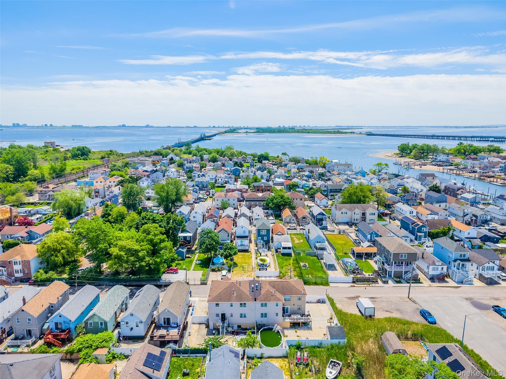 Single Family Davenport Queens, NY 11414, MLS-1005910-28