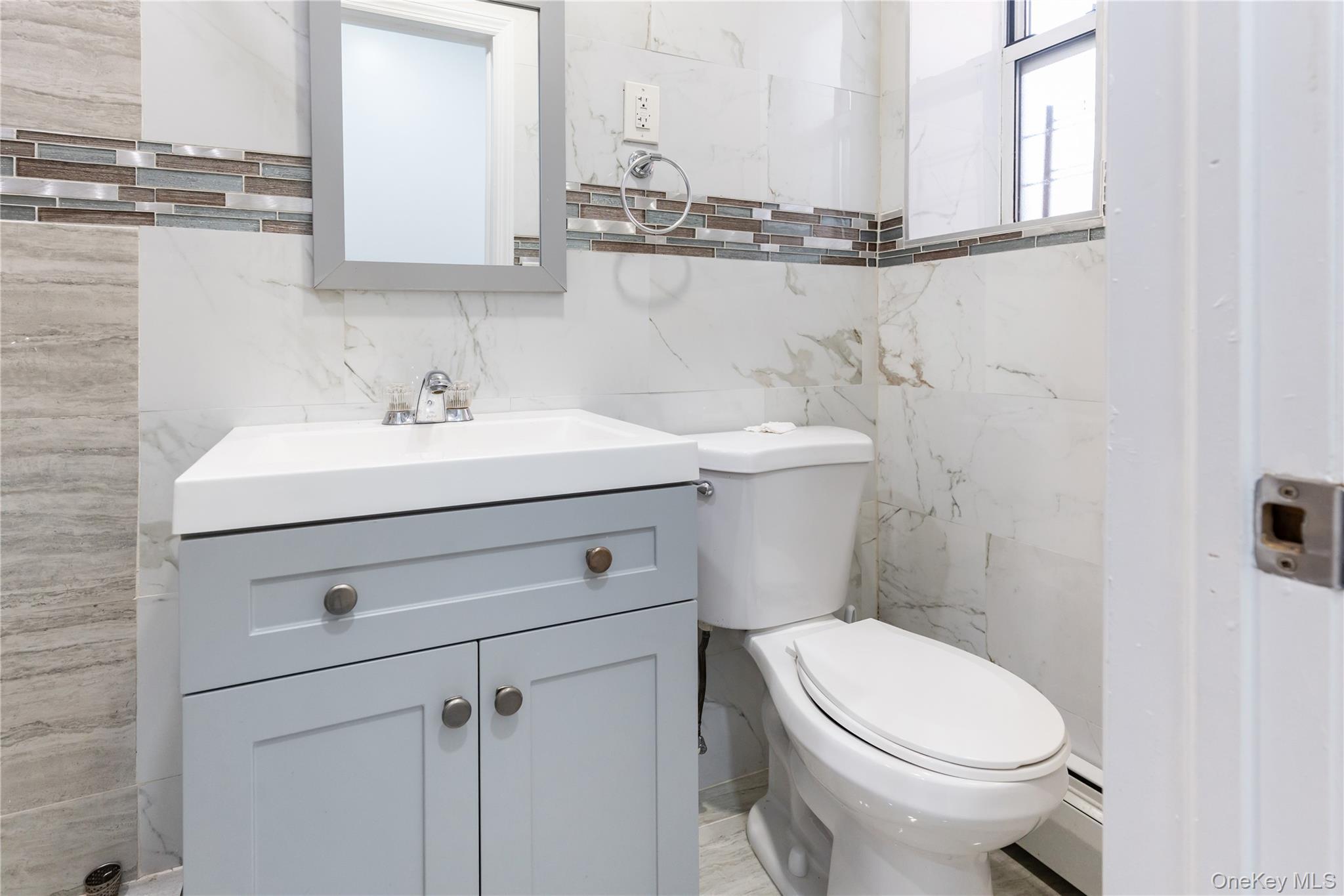 Single Family Perry  Bronx, NY 10467, MLS-1005915-12