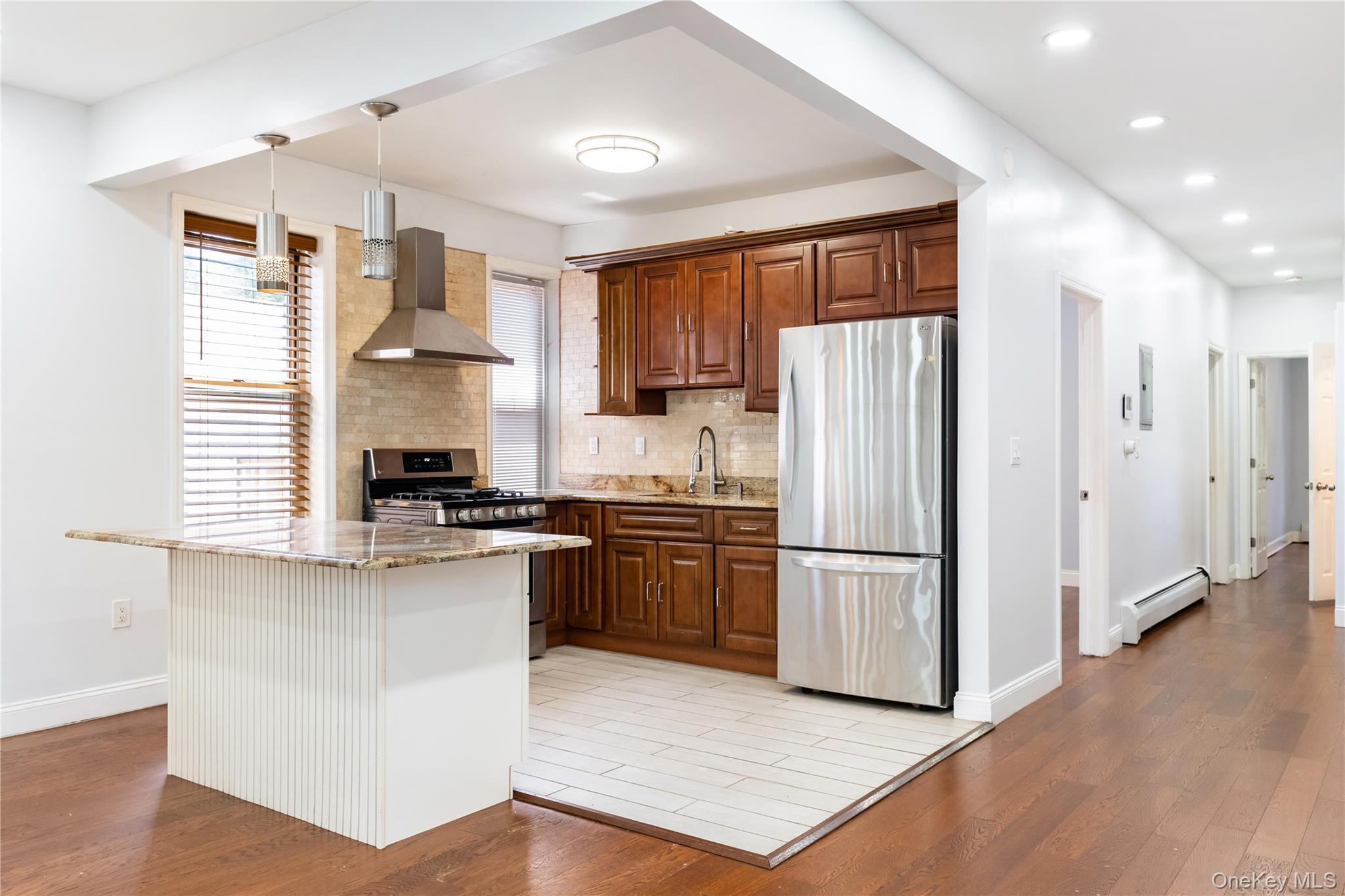 Single Family Perry  Bronx, NY 10467, MLS-1005915-16