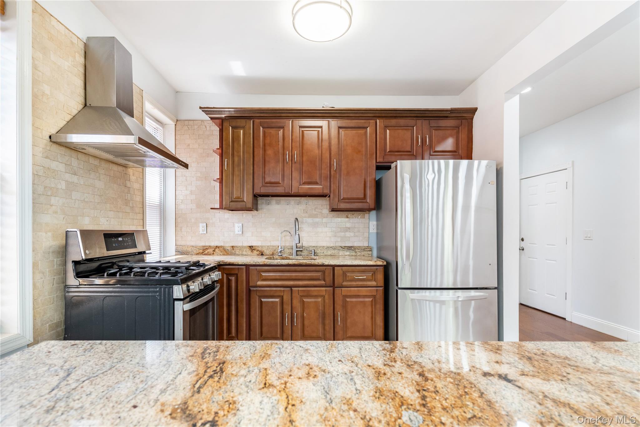 Single Family Perry  Bronx, NY 10467, MLS-1005915-18