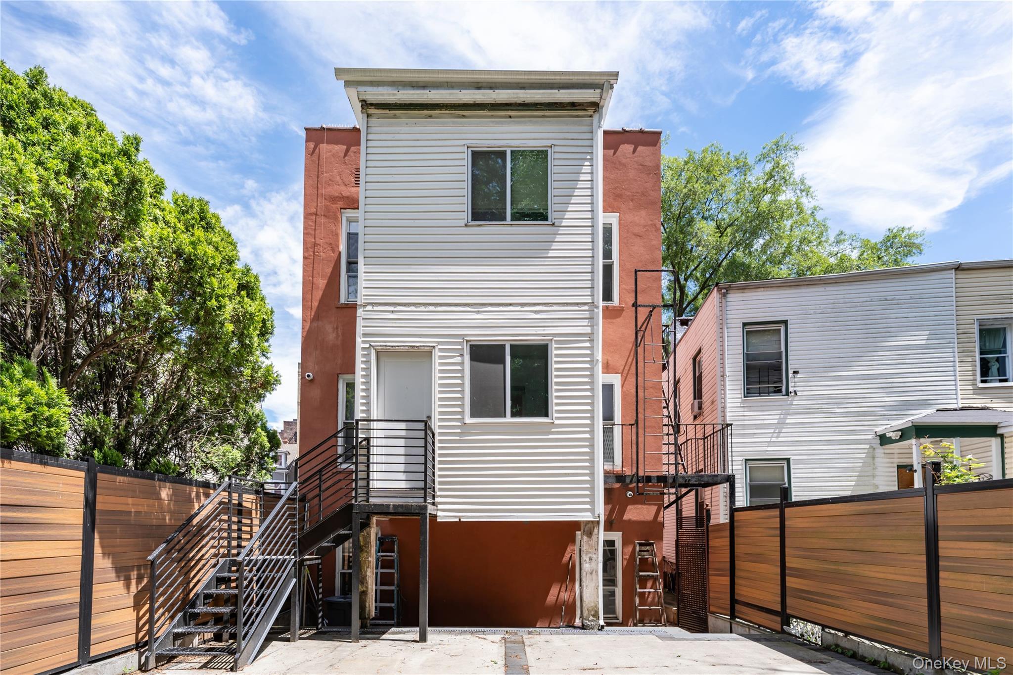 Single Family Perry  Bronx, NY 10467, MLS-1005915-38
