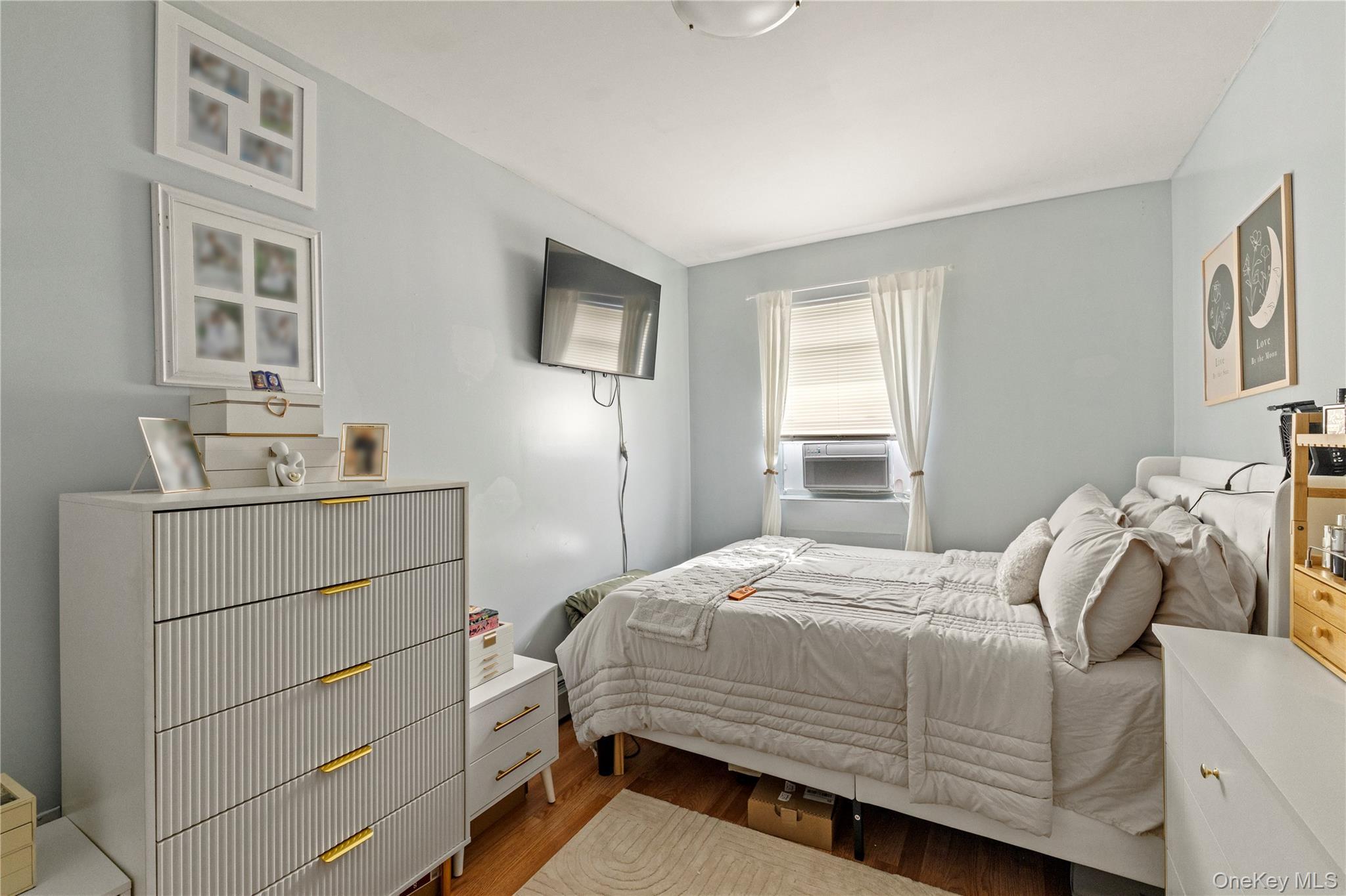 Single Family Street  Queens, NY 11419, MLS-1005952-22