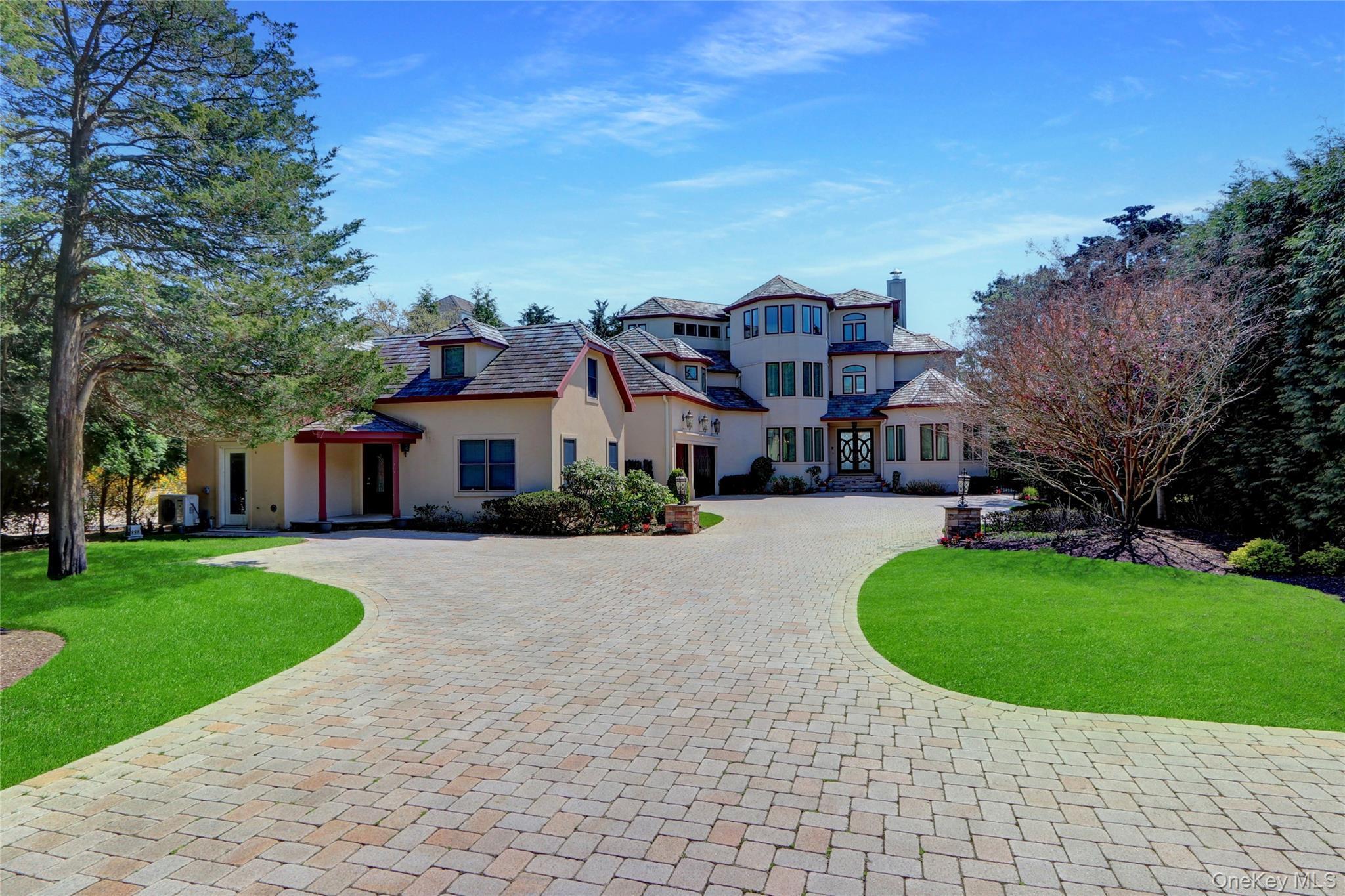 Single Family Asharoken Avenue Suffolk County, NY 11768, MLS-1005967-2