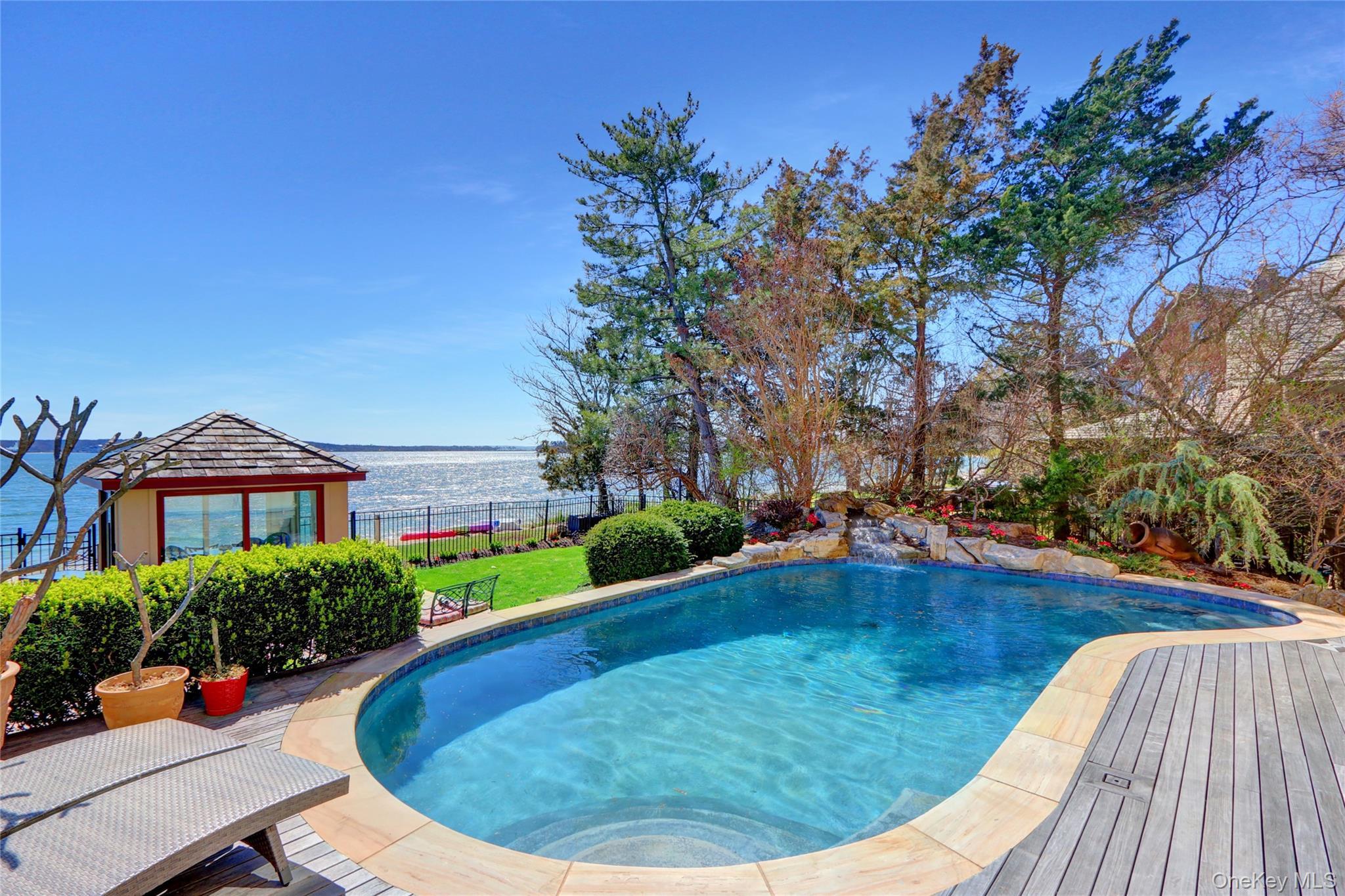 Single Family Asharoken Avenue Suffolk County, NY 11768, MLS-1005967-22