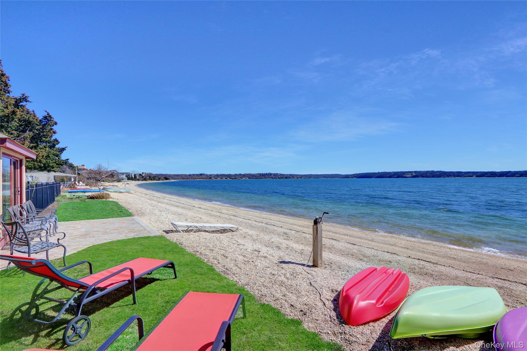 Single Family Asharoken Avenue Suffolk County, NY 11768, MLS-1005967-25