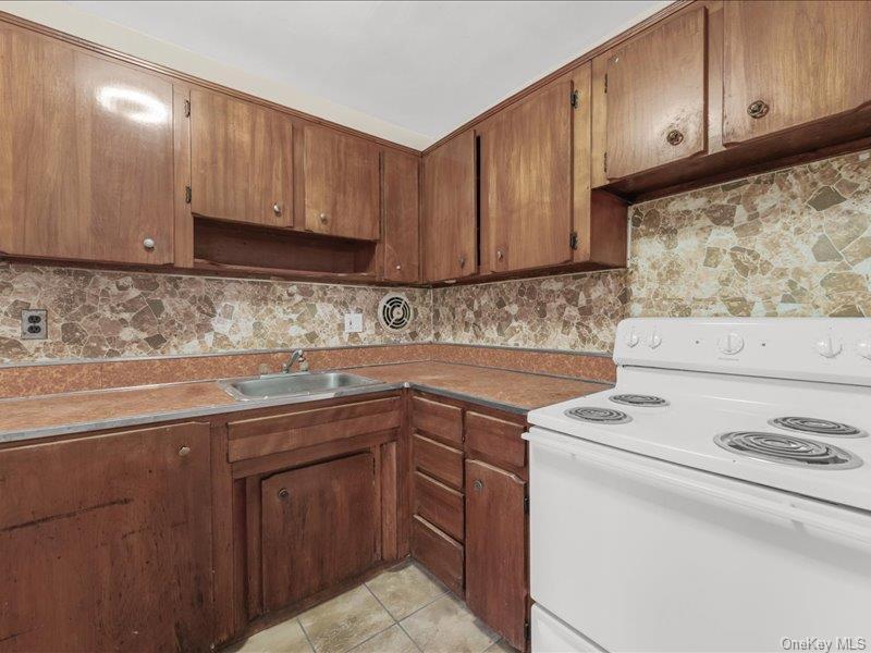 Single Family Rockaway  Queens, NY 11436, MLS-1005973-14